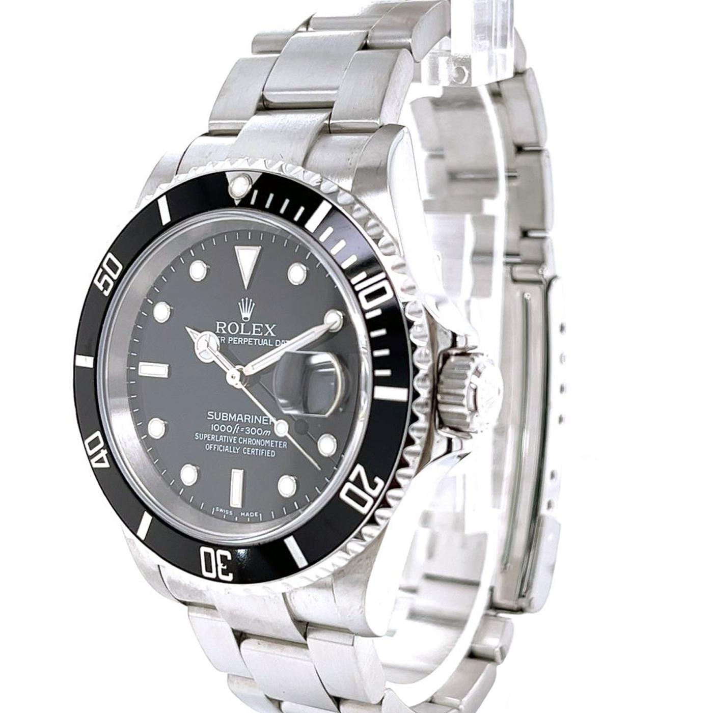 Rolex Submariner Black Dial Stainless Steel Oyster Mens Watch 16610 In Excellent Condition For Sale In Aventura, FL