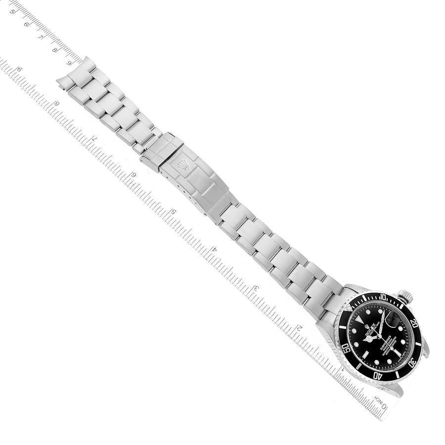 Rolex Submariner Date 40mm Schwarzes Zifferblatt Stahl-Herrenuhr 16610 Box Card im Angebot 7