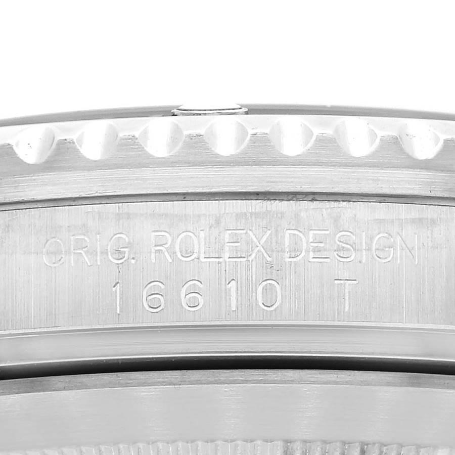 Rolex Submariner Date Stahl-Herrenuhr 16610 mit schwarzem Zifferblatt im Angebot 4