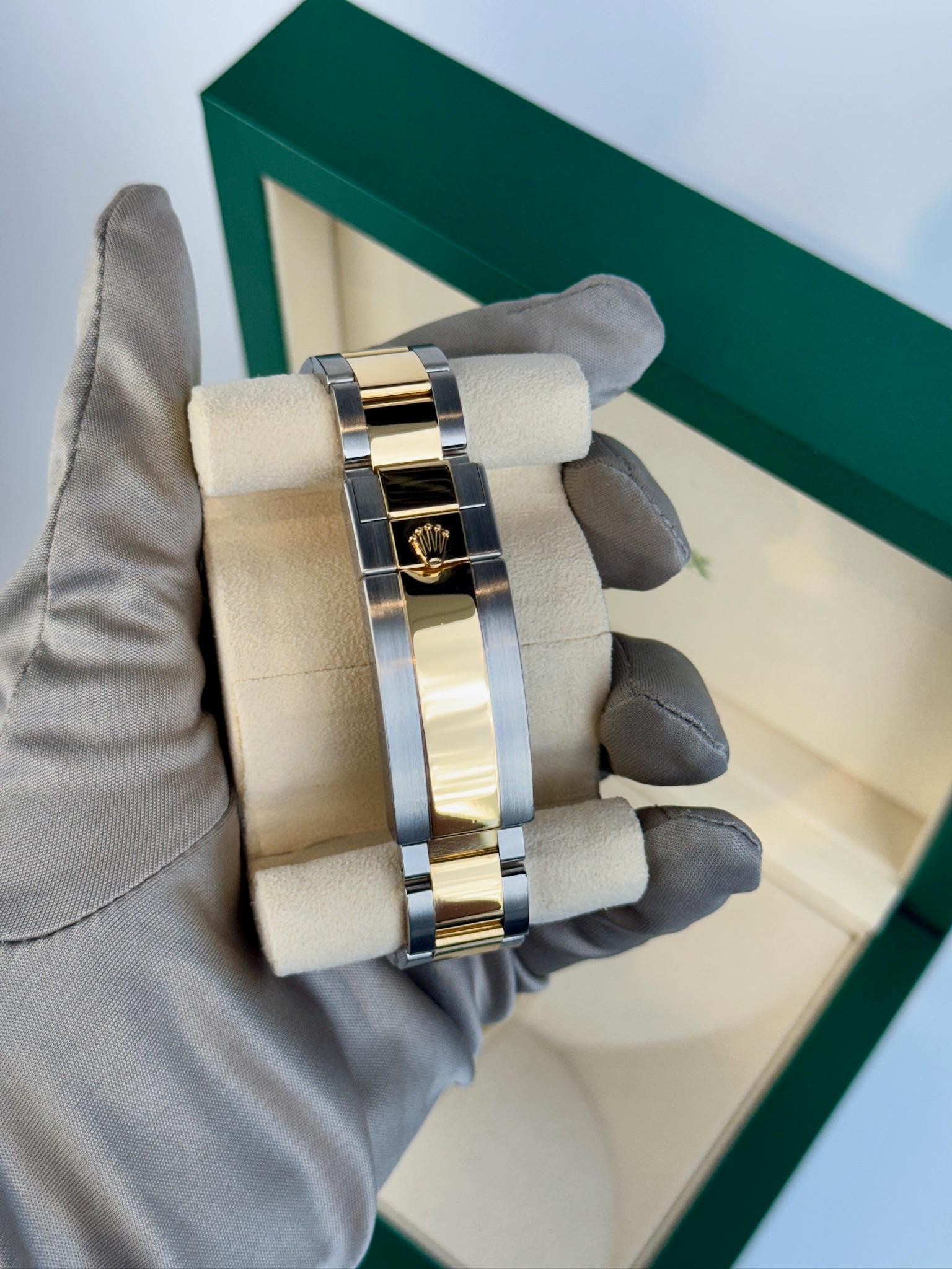 Men's Rolex Submariner Date 40mm Blue Dial Gold & Stainless Steel 2021 Style:116613LB