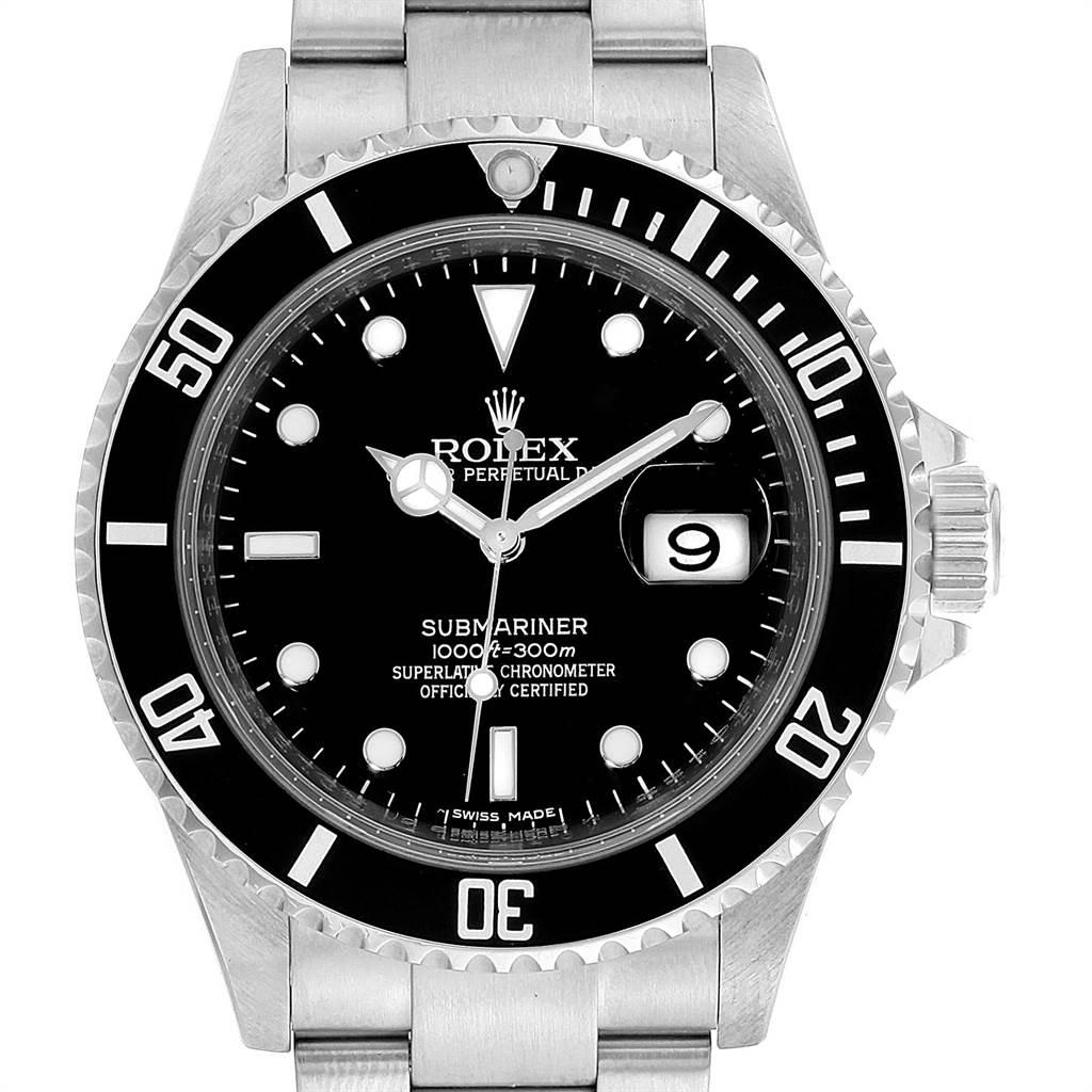 Rolex Submariner Date 40mm Stainless Steel Mens Watch 16610. Officially certified chronometer automatic self-winding movement. Stainless steel case 40.0 mm in diameter. Rolex logo on a crown. Special time-lapse unidirectional rotating bezel. Scratch