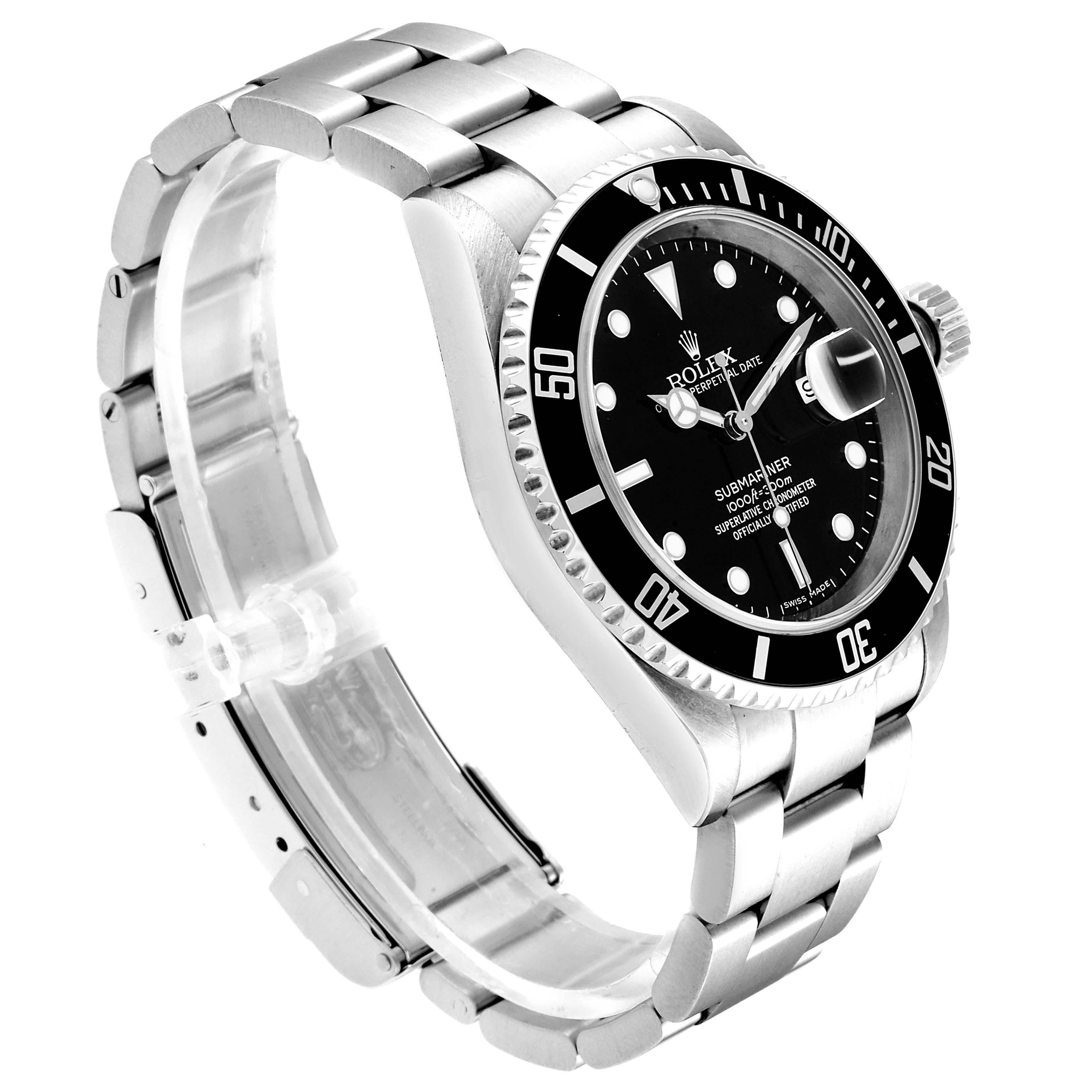 Rolex Submariner Date Stainless Steel Men's Watch 16610 In Excellent Condition For Sale In Atlanta, GA