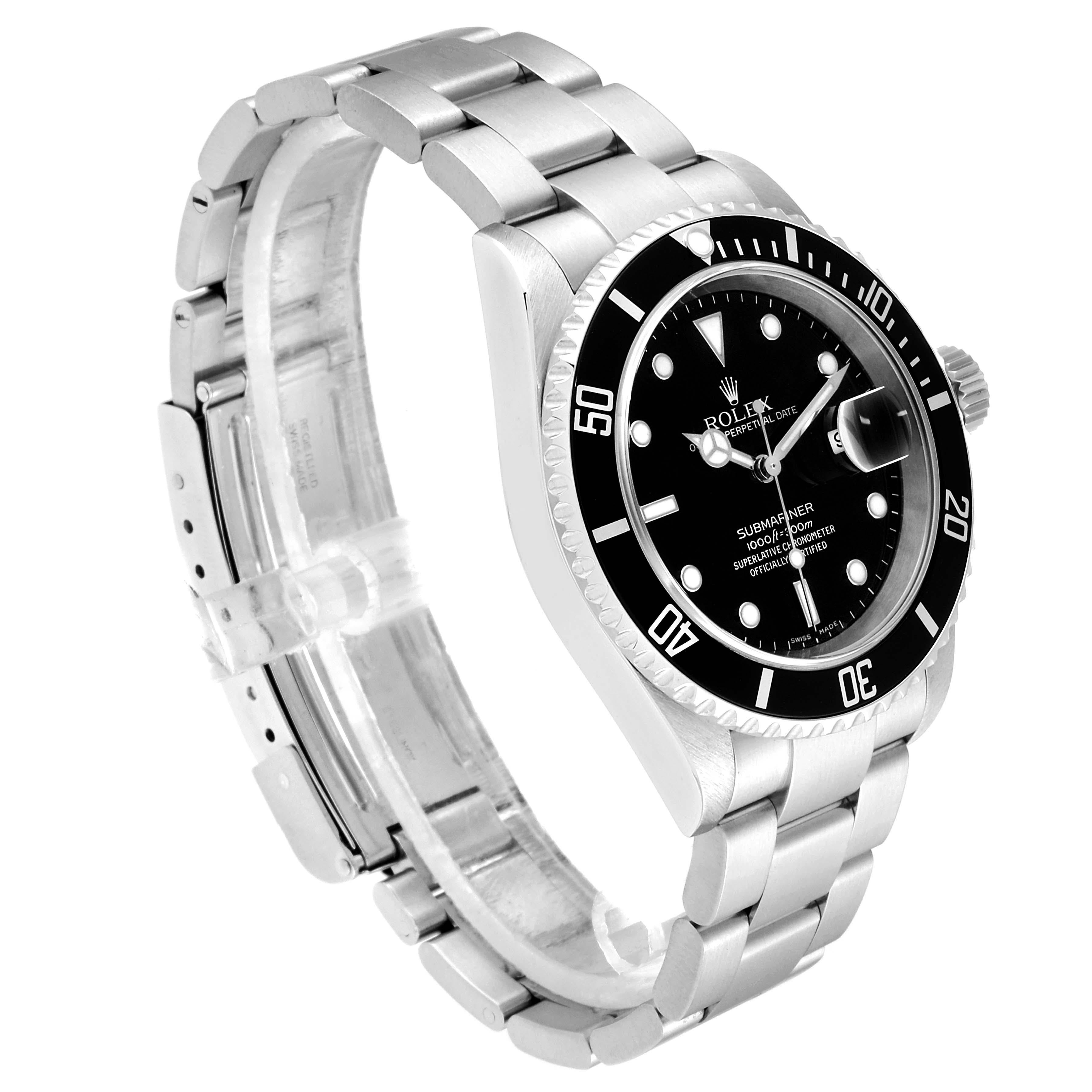 Rolex Submariner Date Stainless Steel Men's Watch 16610 In Excellent Condition In Atlanta, GA