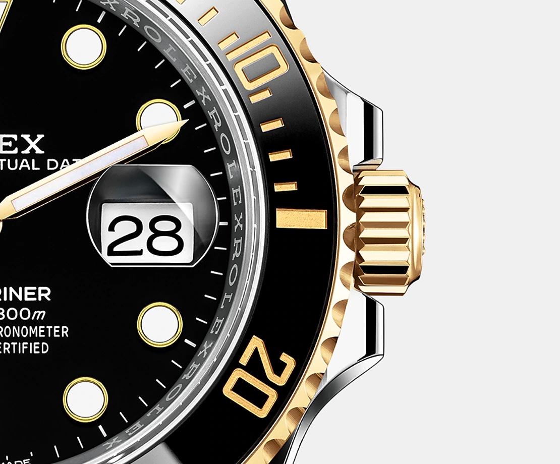 Montre Rolex Submariner Date, 18 carats YG/SS, cadran noir, réf. 126613LN, non portée, 2022 en vente 1