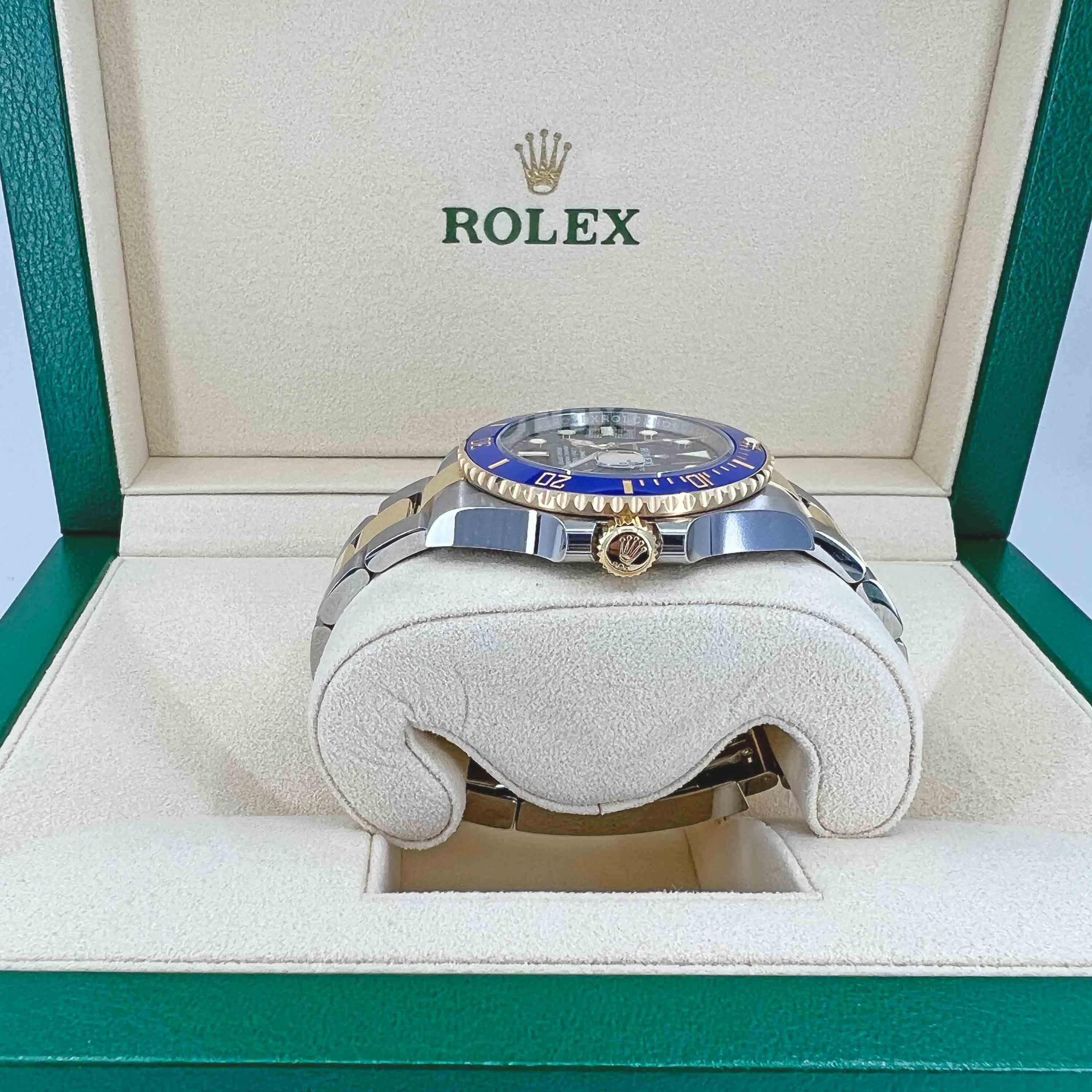 Montre Submariner Date Rolex, 18 carats YG/SS, cadran bleu, réf. 126613LB, non portée, 2022 en vente 4