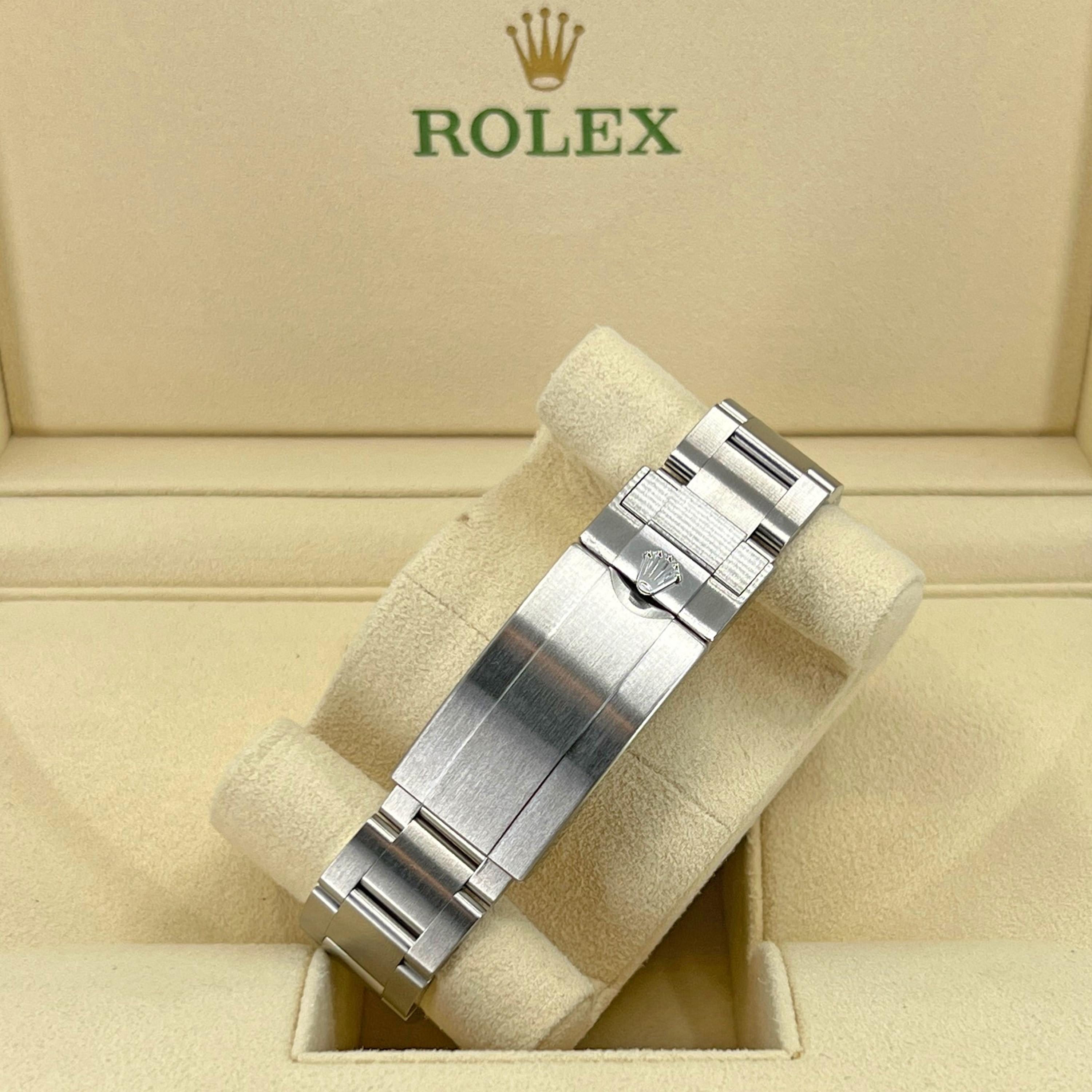 Montre Rolex Submariner Date, 2022, 126610LN, non portée, complète en vente 4