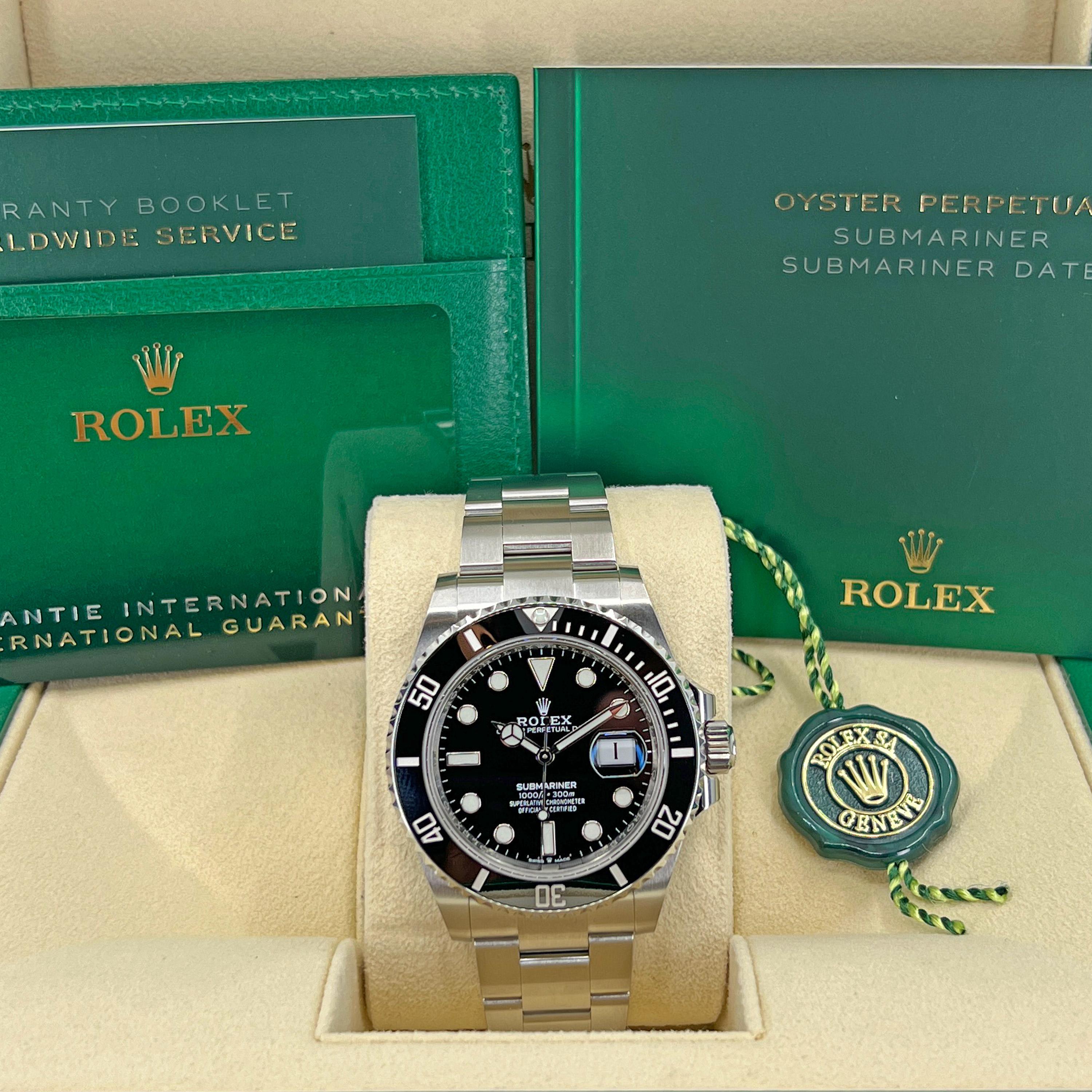 The Submariner's rotatable bezel is a key functionality of the watch. Its 60-minute graduations allow a diver to accurately and safely monitor diving time and decompression stops. Manufactured by Rolex from a hard, corrosion-resistant ceramic, the