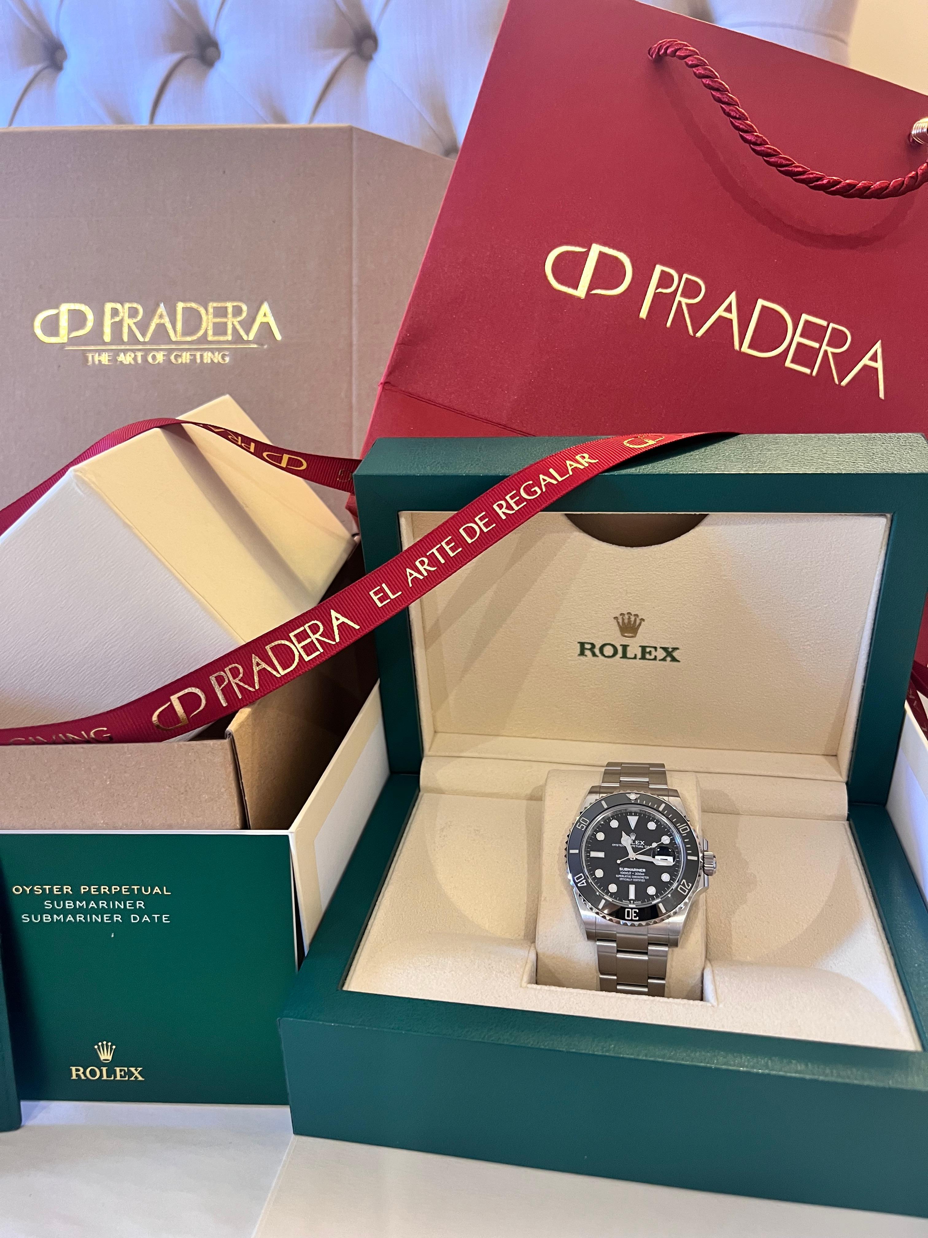 Rolex Submariner Date 41mm Oystersteel with box and papers For Sale 3