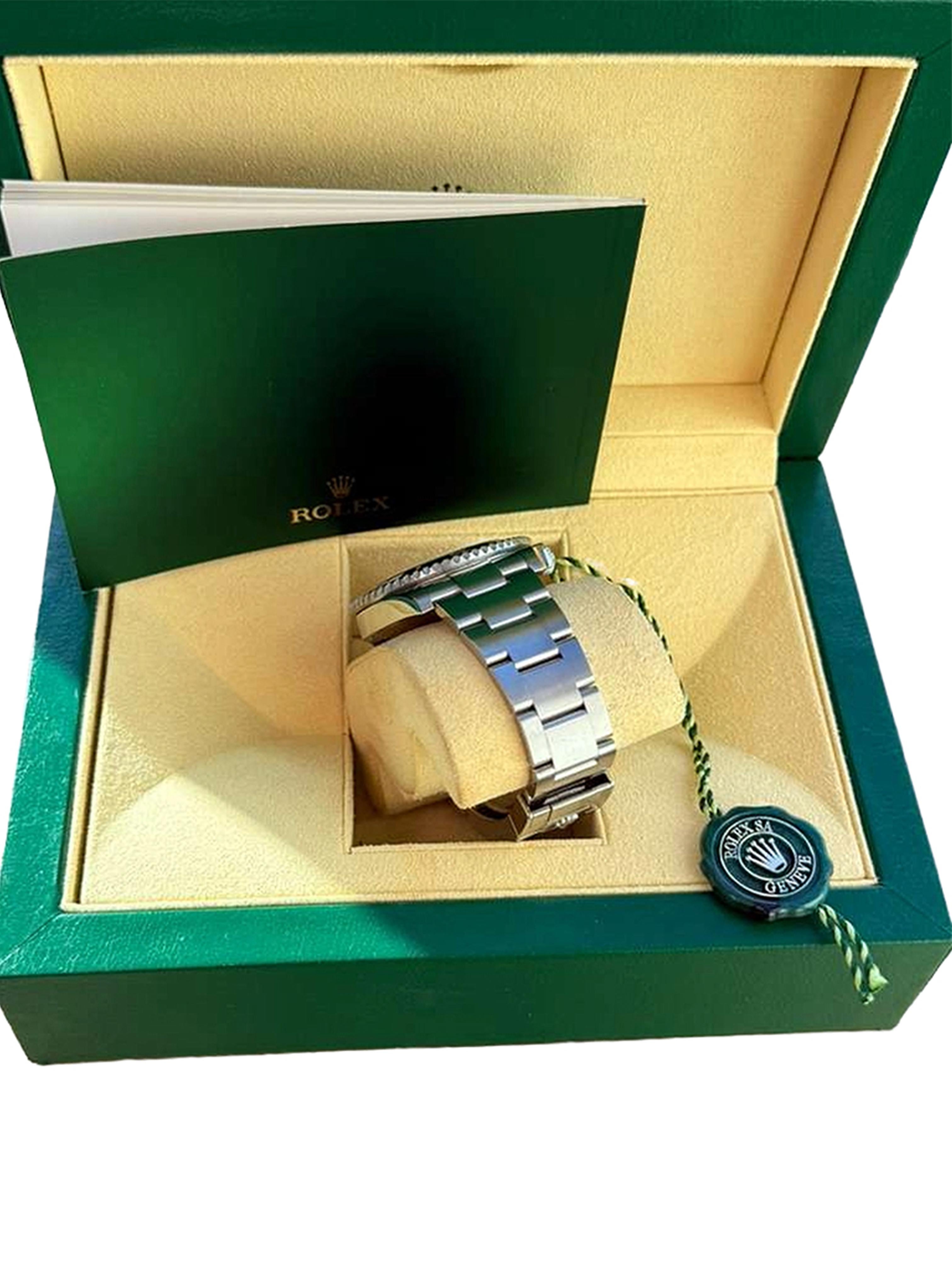 Rolex Submariner Date 41mm Starbucks Quadrante nero Bracciale Oyster in acciaio 126610LV in vendita 11