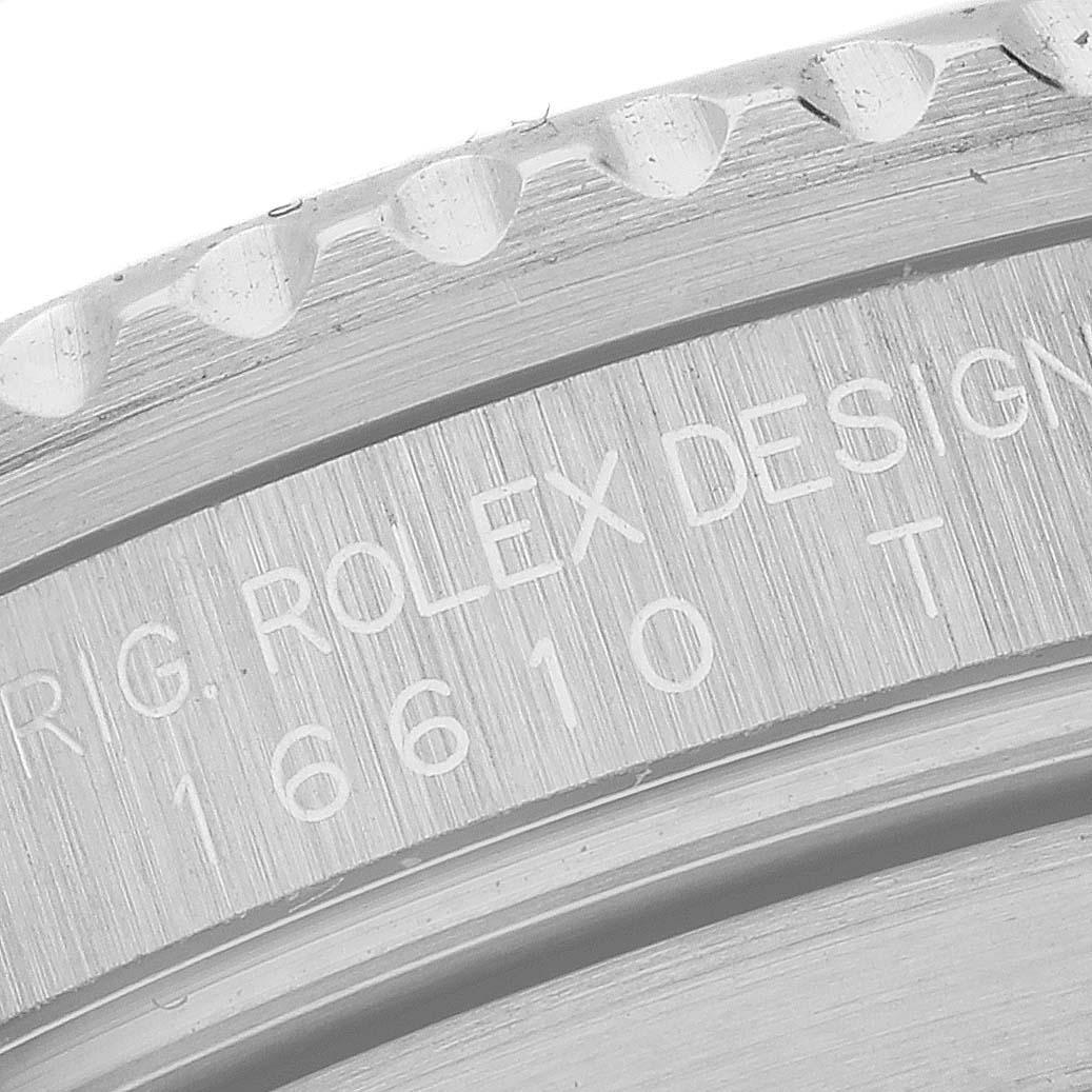 Rolex Montre Submariner Date en acier avec cadran noir et carte boîte pour hommes 16610 en vente 2
