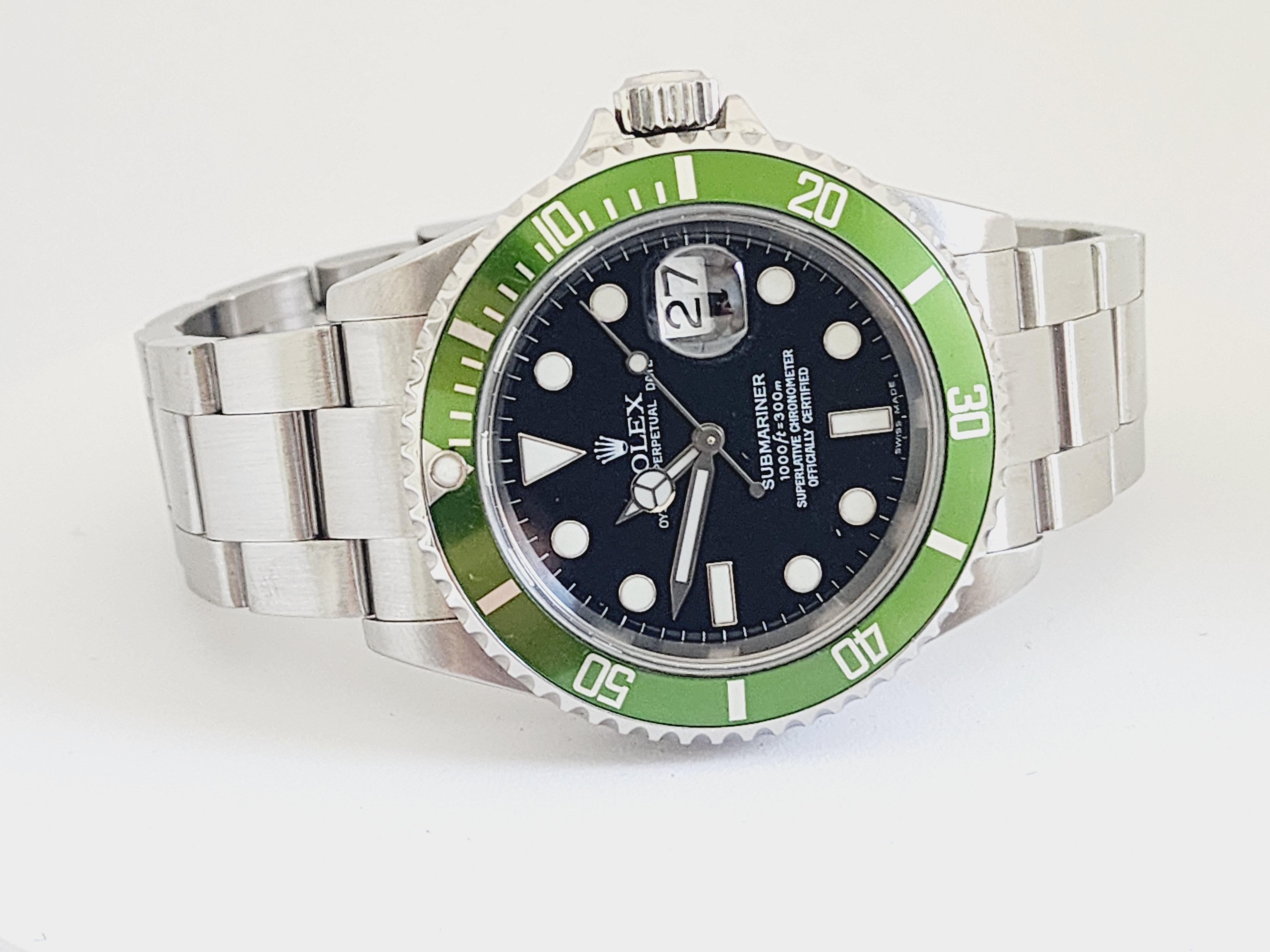 ICONIC RARE Rolex Submariner Date Flat 4 Kermit In Excellent Condition For Sale In Great Neck, NY
