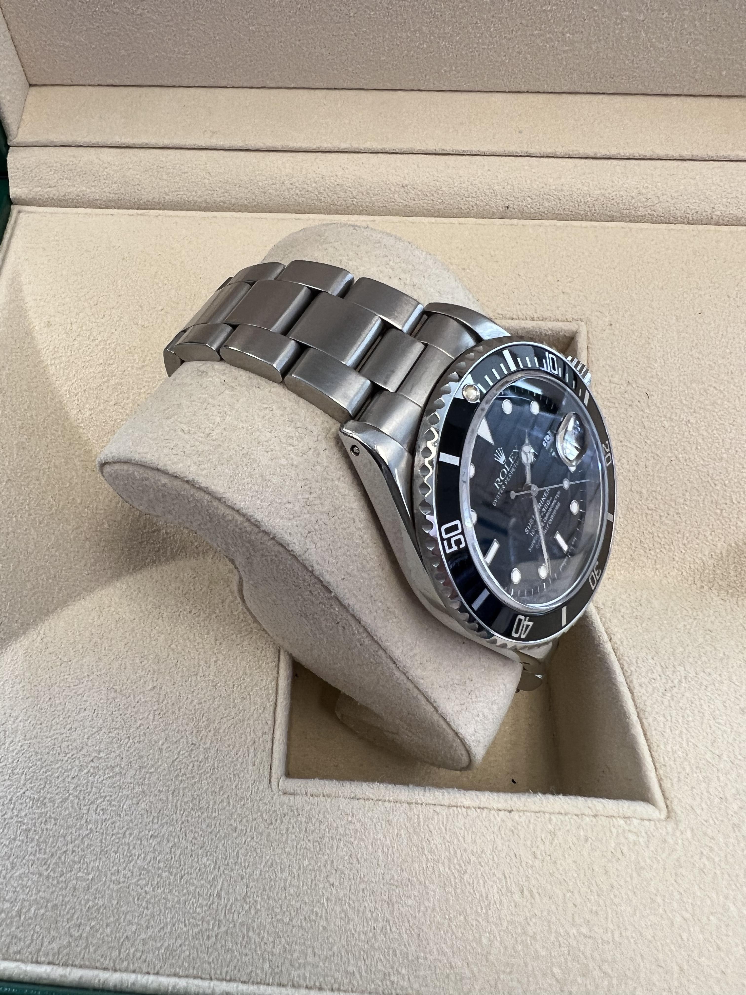 Rolex Submariner Date In Good Condition For Sale In BEVERLY HILLS, CA