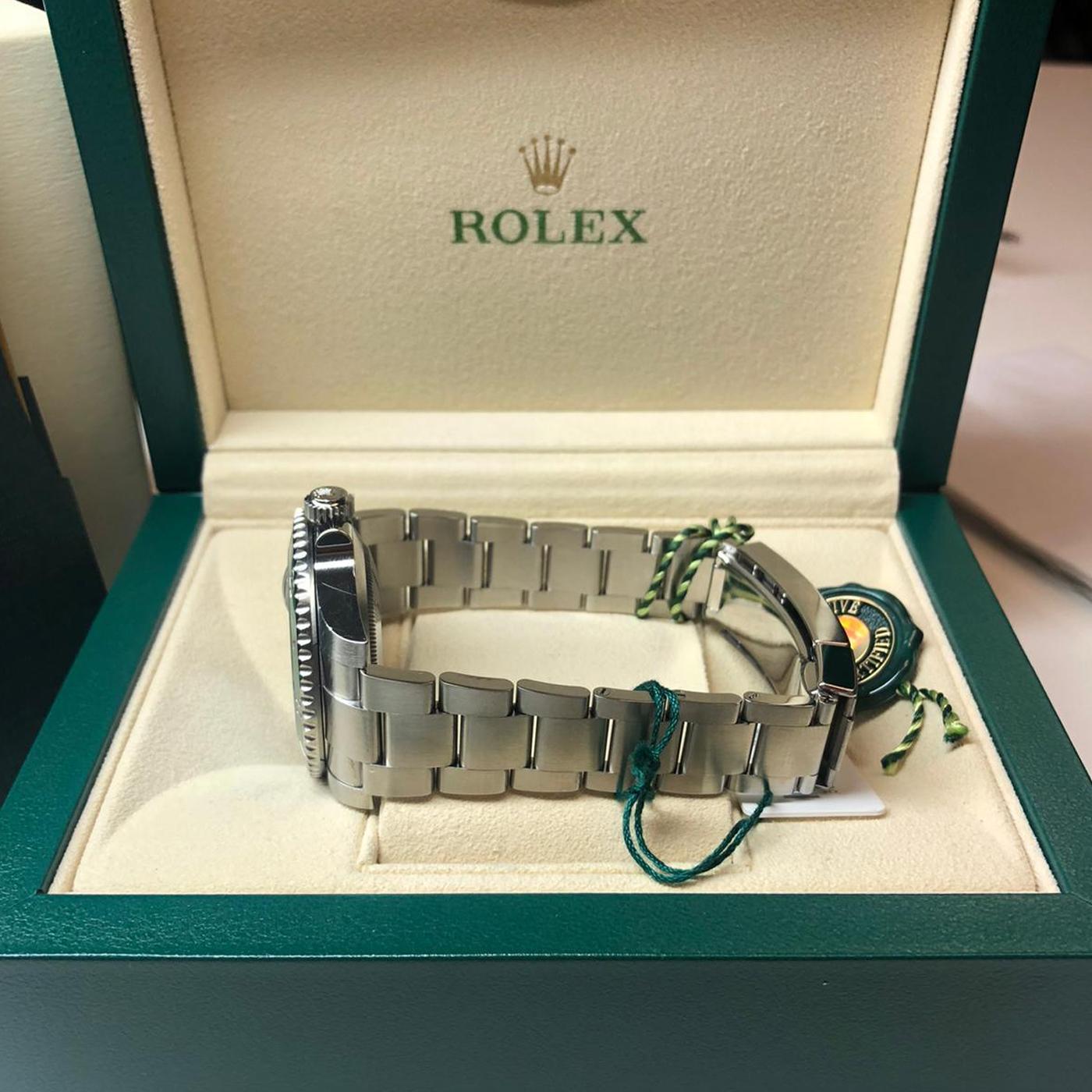 Rolex Submariner Date Hulk Auto Steel Men's Oyster Bracelet Watch 116610LV 5