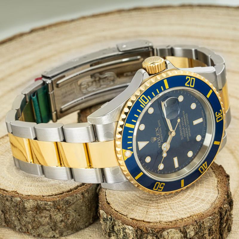 Rolex Montre Submariner Date NOS en acier inoxydable et or jaune avec cadran bleu 16613 en vente 4