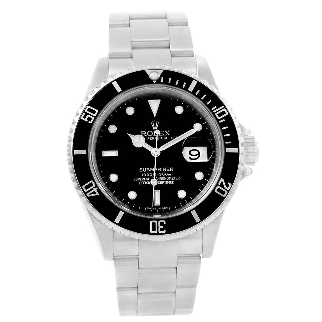 Rolex Submariner Date 40mm Stainless Steel Mens Watch 16610. Officially certified chronometer self-winding movement. Stainless steel case 40.0 mm in diameter. Rolex logo on a crown. Special time-lapse unidirectional rotating bezel. Scratch resistant