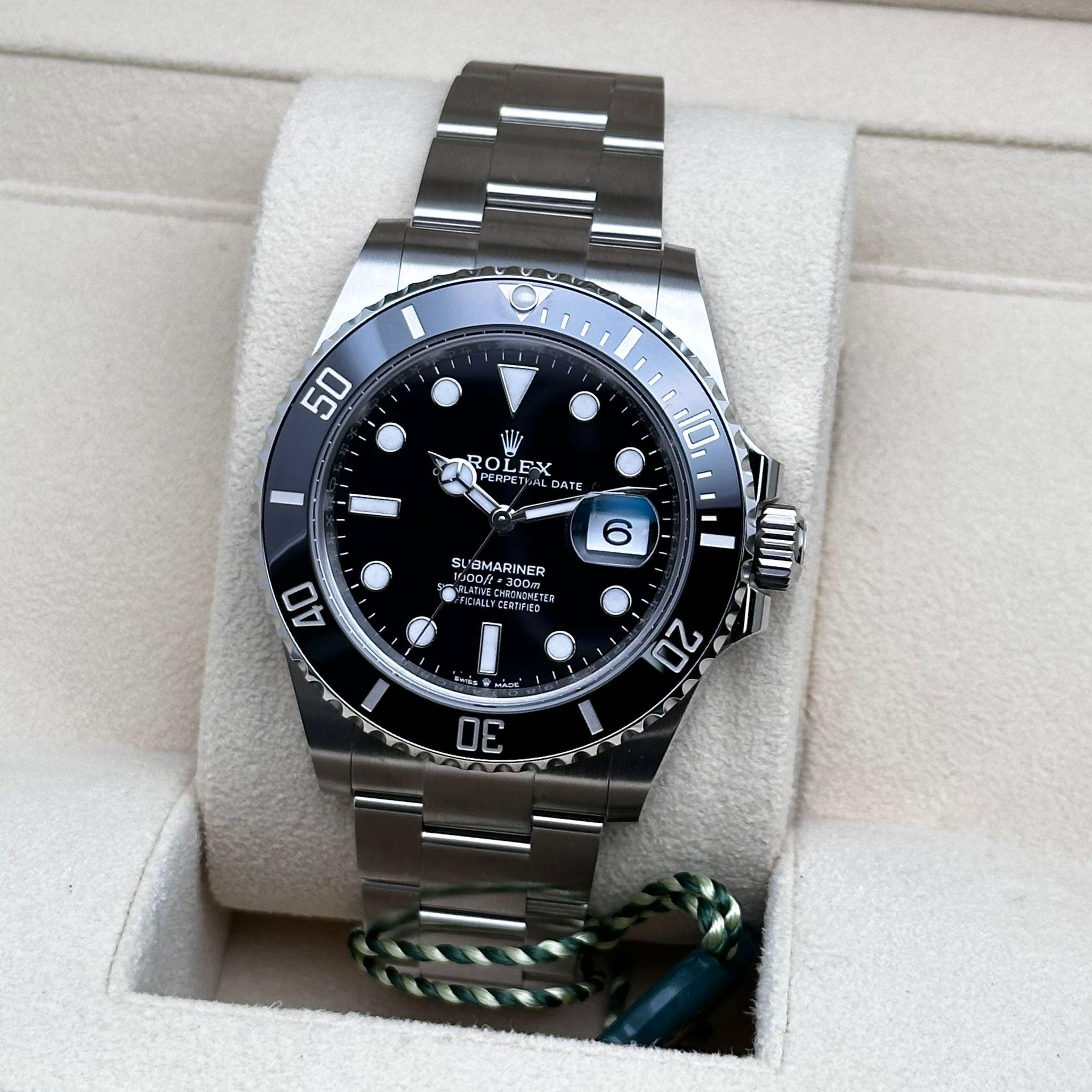 Montre Homme Rolex Submariner Date Acier Céramique Cadran Noir 126610LN en vente 2