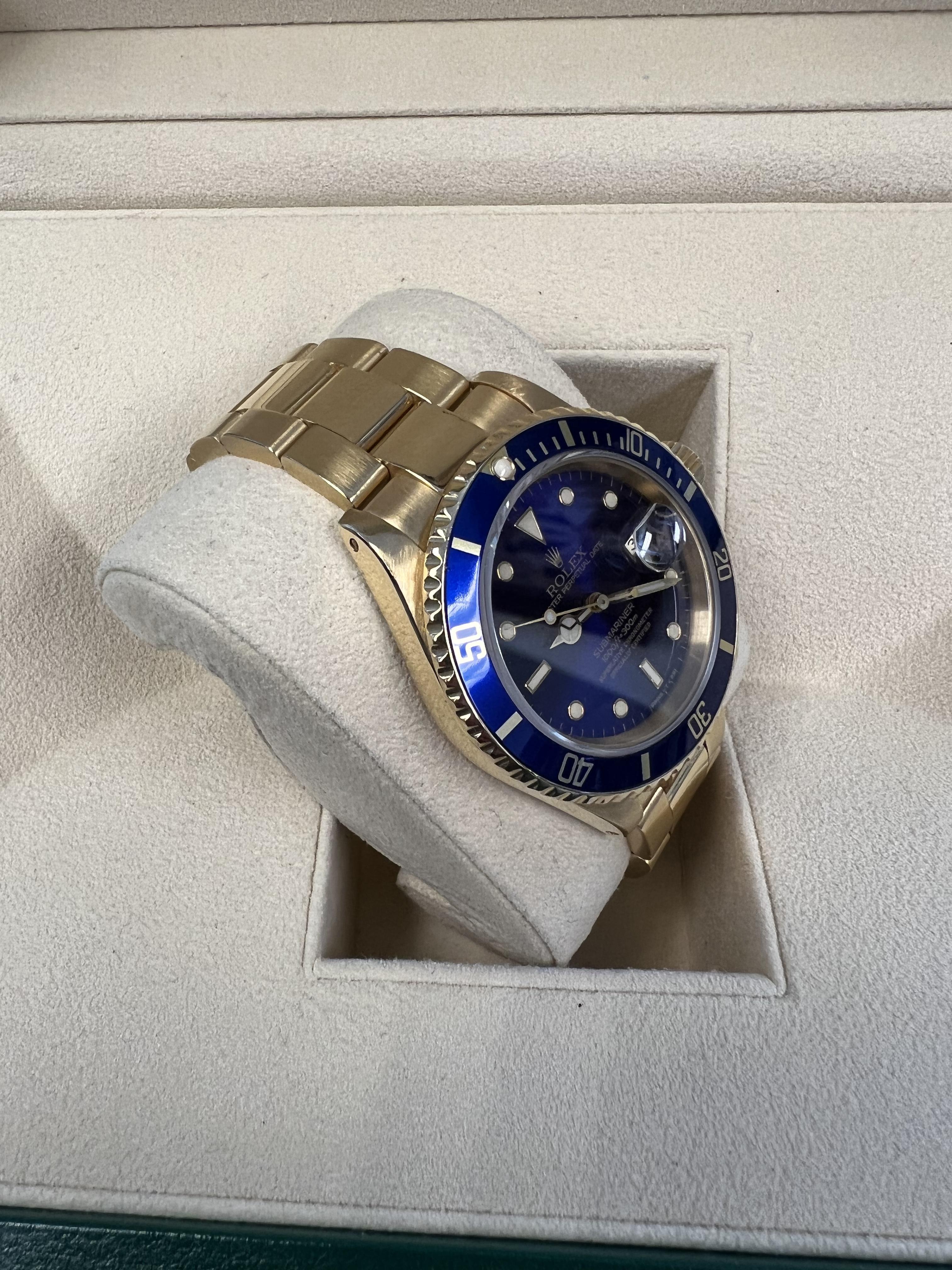 Rolex Submariner Date Violet/Dal quadrante tropicale Documenti di servizio In condizioni ottime in vendita a BEVERLY HILLS, CA