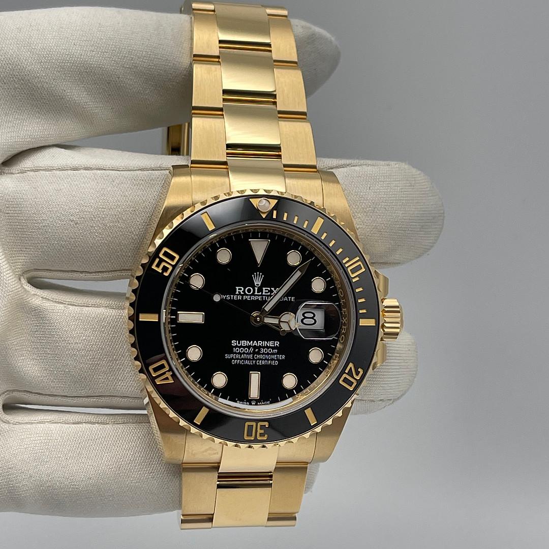 Rolex Submariner Date Yellow Gold Black Dial 126618LN, 2021 In New Condition In New York, NY