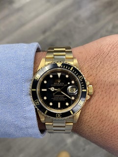 Rolex Submariner Date Yellow Gold Black Dial MINT 16618