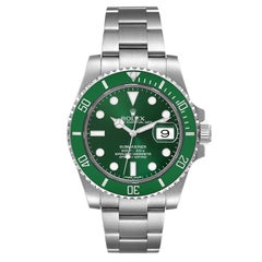 Rolex Montre Submariner en acier avec cadran vert vif et lunette, pour hommes 116610LV Boîte Card