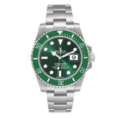 Rolex Montre Submariner en acier avec cadran vert vif et lunette, pour hommes 116610LV Boîte Card