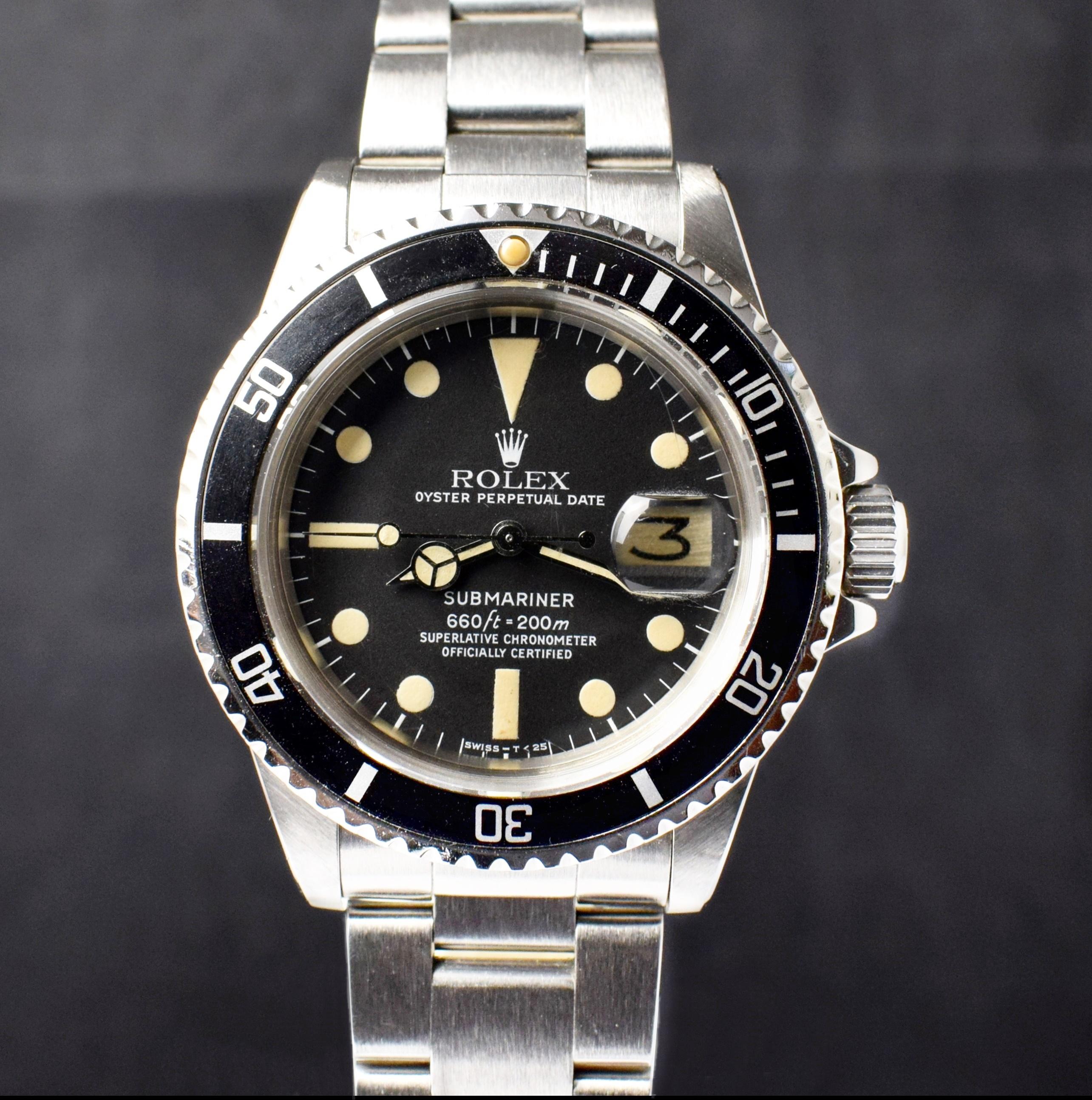  Rolex Montre Submariner en acier avec cadran mat et date 1680, avec carte de service, 1977 Unisexe 