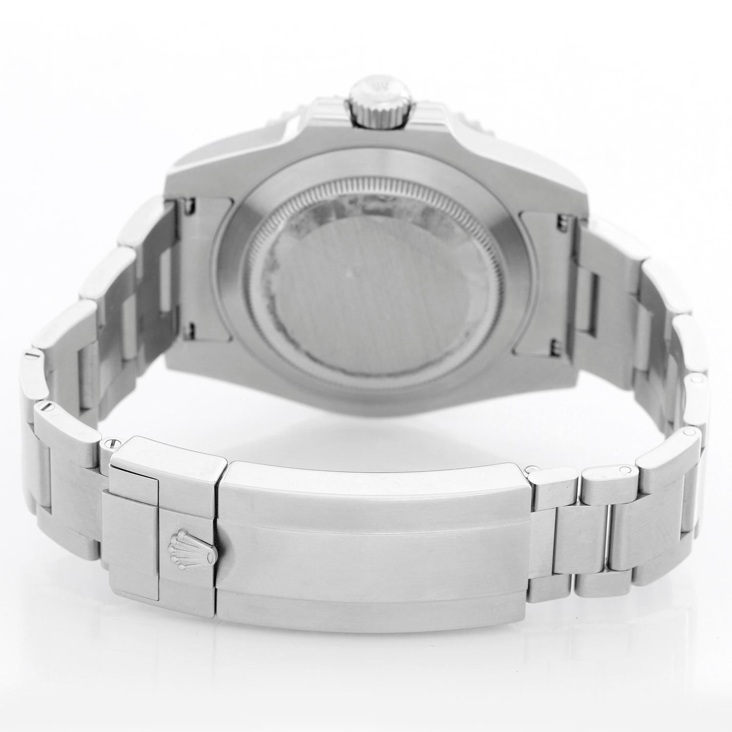 Rolex Submariner Men's Stainless Steel Watch 114060 im Zustand „Hervorragend“ in Dallas, TX