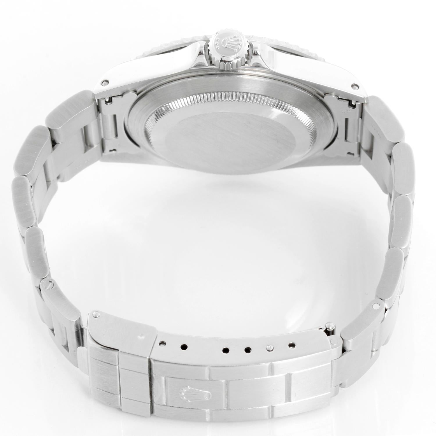 Rolex Submariner Men's  Stainless Steel Watch 14060M In Excellent Condition In Dallas, TX