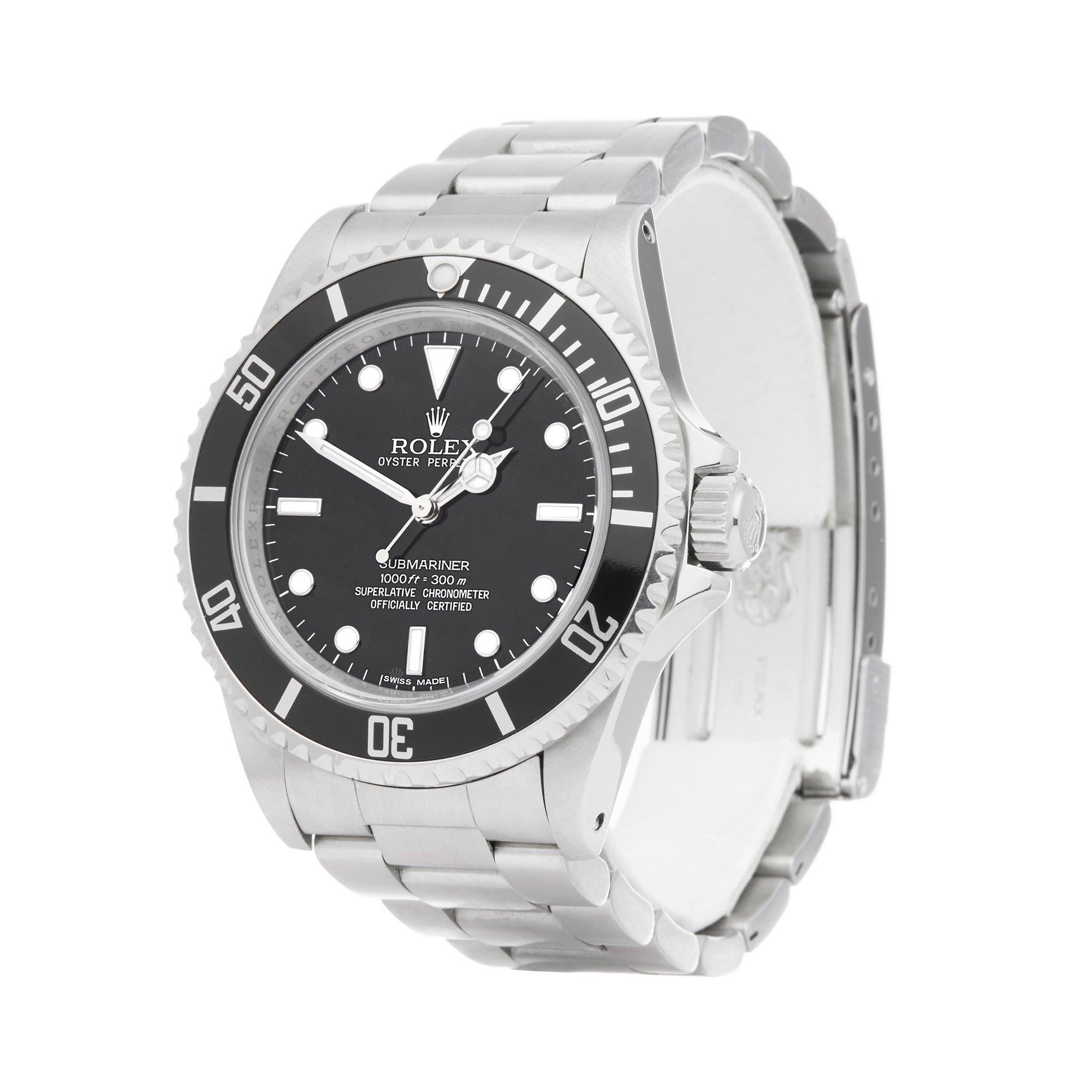 Xupes Reference: W007088
Manufacturer: Rolex
Model: Submariner
Model Variant: No Date
Model Number: 14060M
Age: 09-04-2013
Gender: Men
Complete With: Rolex Box & Guarantee 
Dial: Black Other
Glass: Sapphire Crystal
Case Size: 40mm
Case Material: