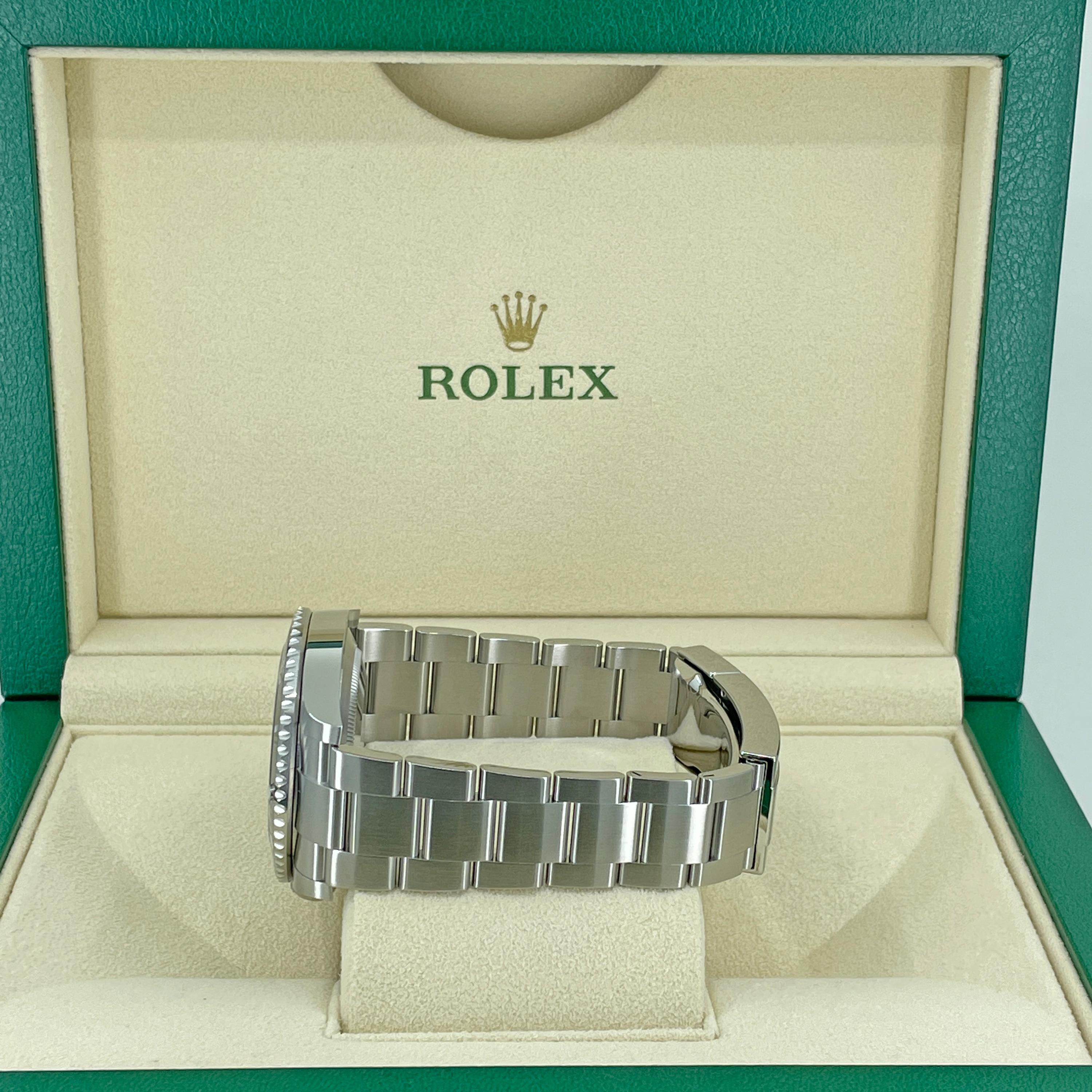 Rolex Montre Submariner No Date, 2022, 124060, non portée, complète Pour hommes en vente