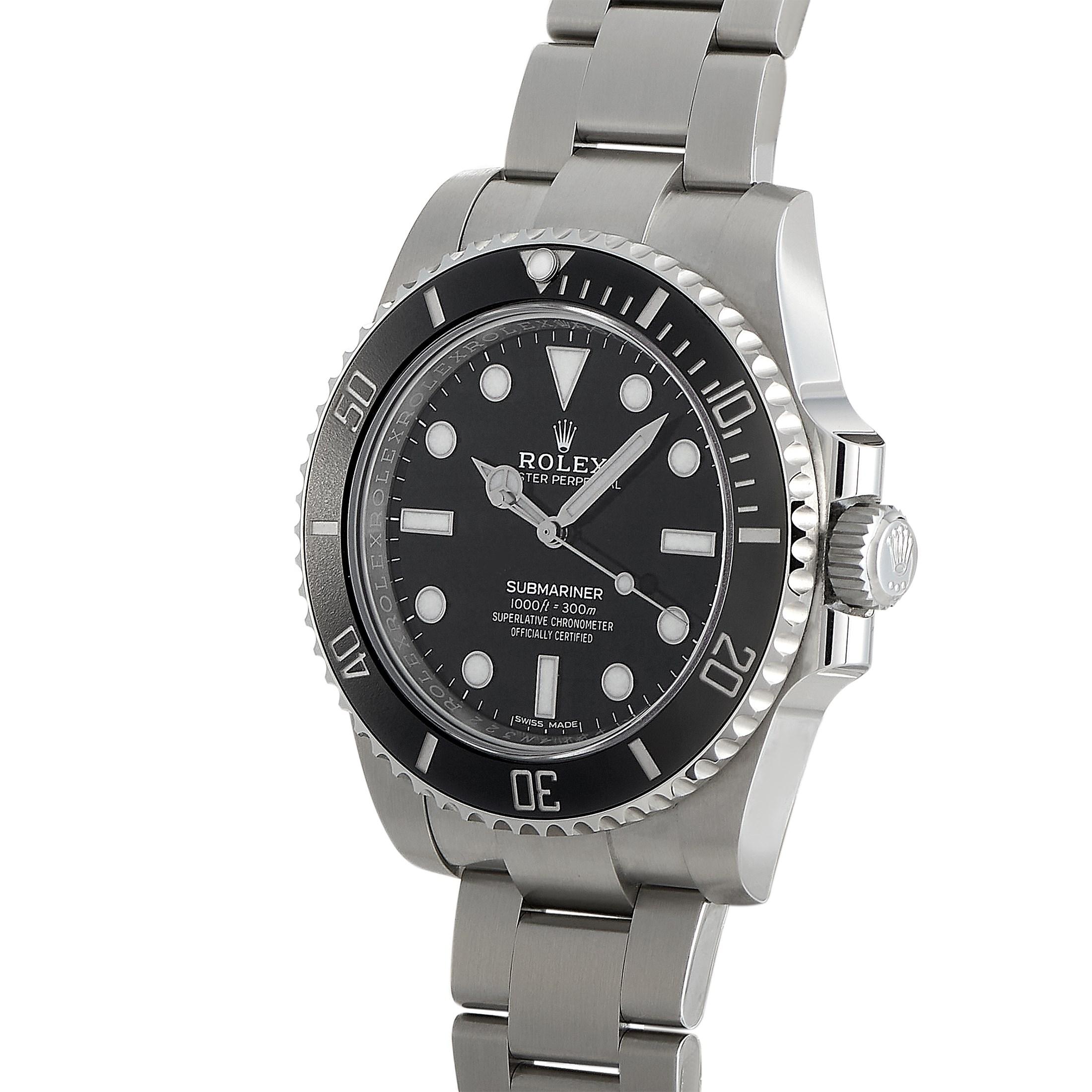Featuring a 40mm Oystersteel case, this watch is designed with a solid-link Oyster bracelet and a monobloc middle case. Its black unidirectional rotatable bezel features a scratch-resistant Cerachrom insert and platinum-coated graduations and