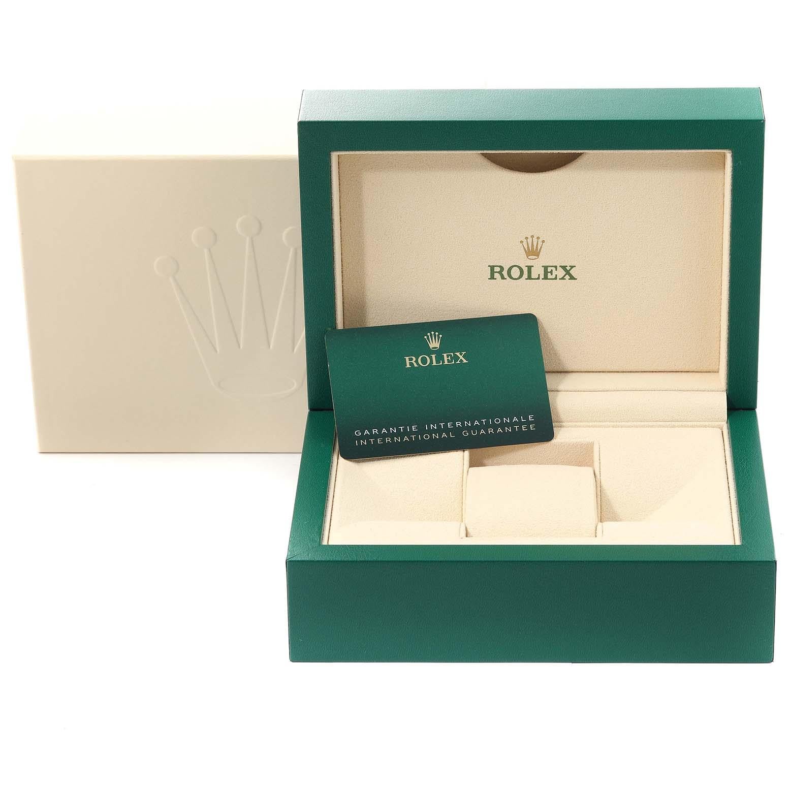 Rolex Montre Submariner non-Date en acier avec lunette en céramique pour hommes 124060 Boîte Card en vente 6