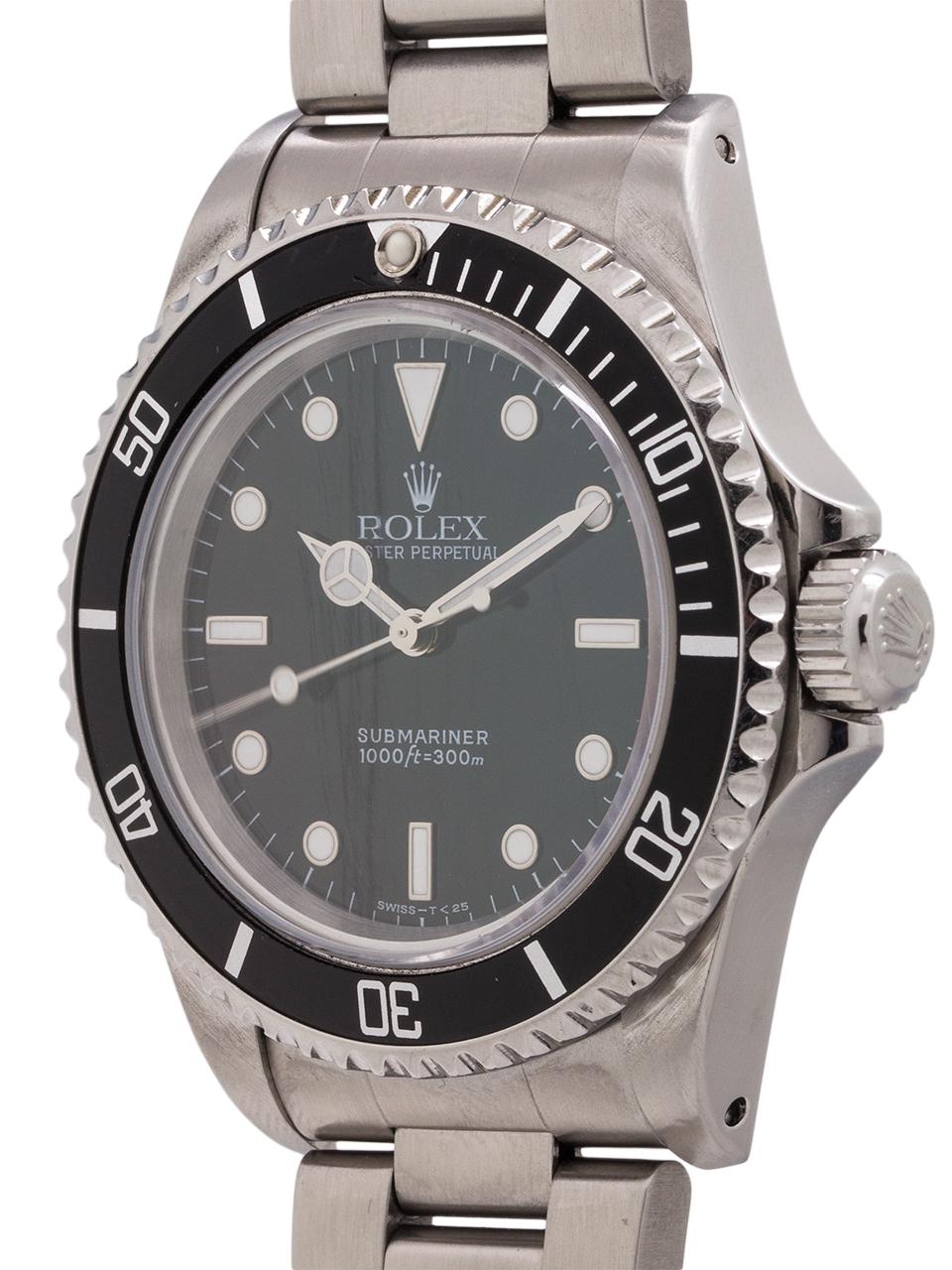 Rolex Submariner Ref 14060 Stainless Steel circa 1998 Box and Papers In Excellent Condition In West Hollywood, CA
