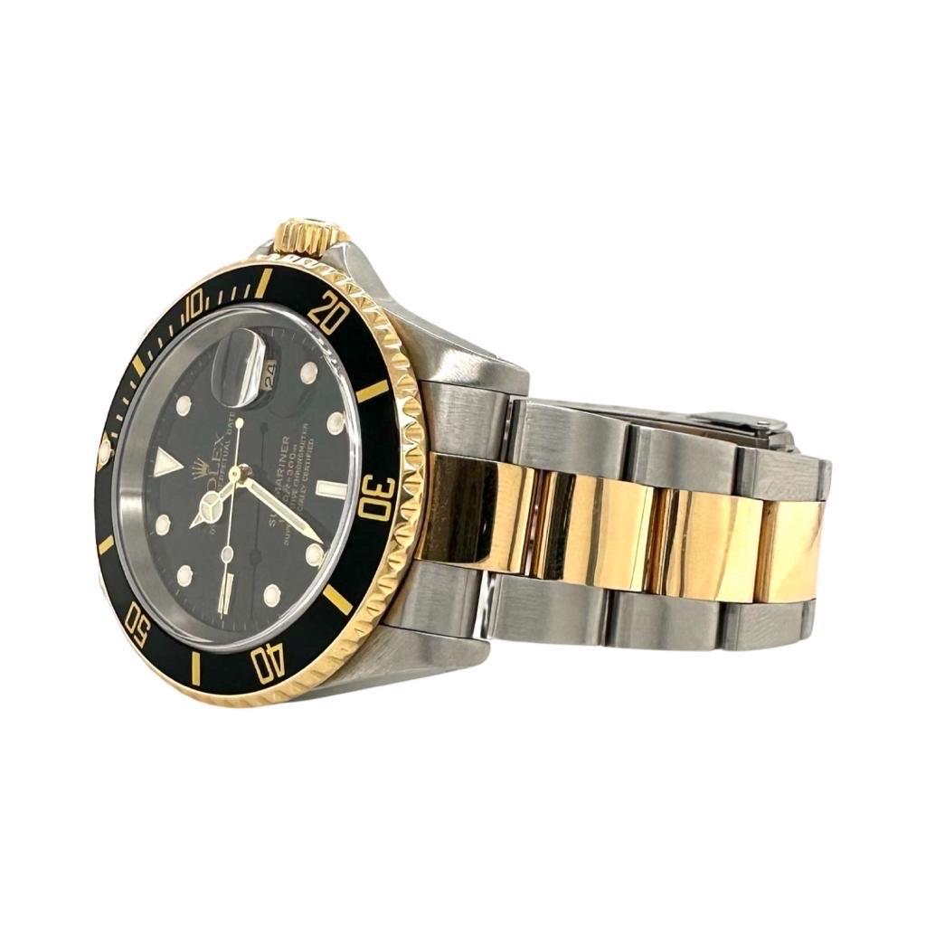 Rolex Submariner REF 16613LN en acier inoxydable et or jaune 18 carats Bon état à Miami, FL