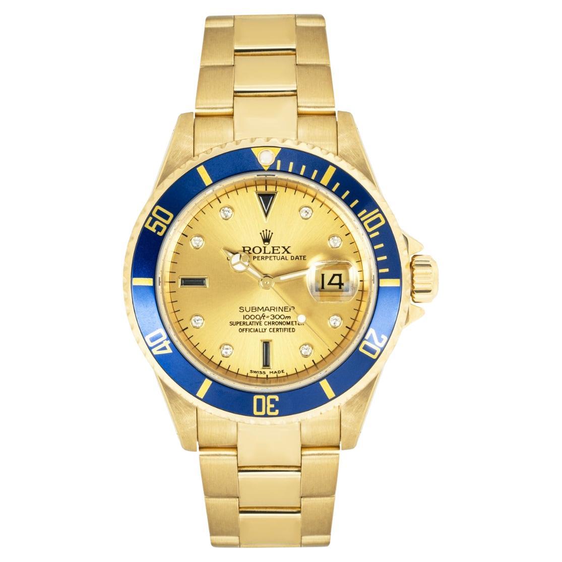 How much gold is in a gold Submariner?