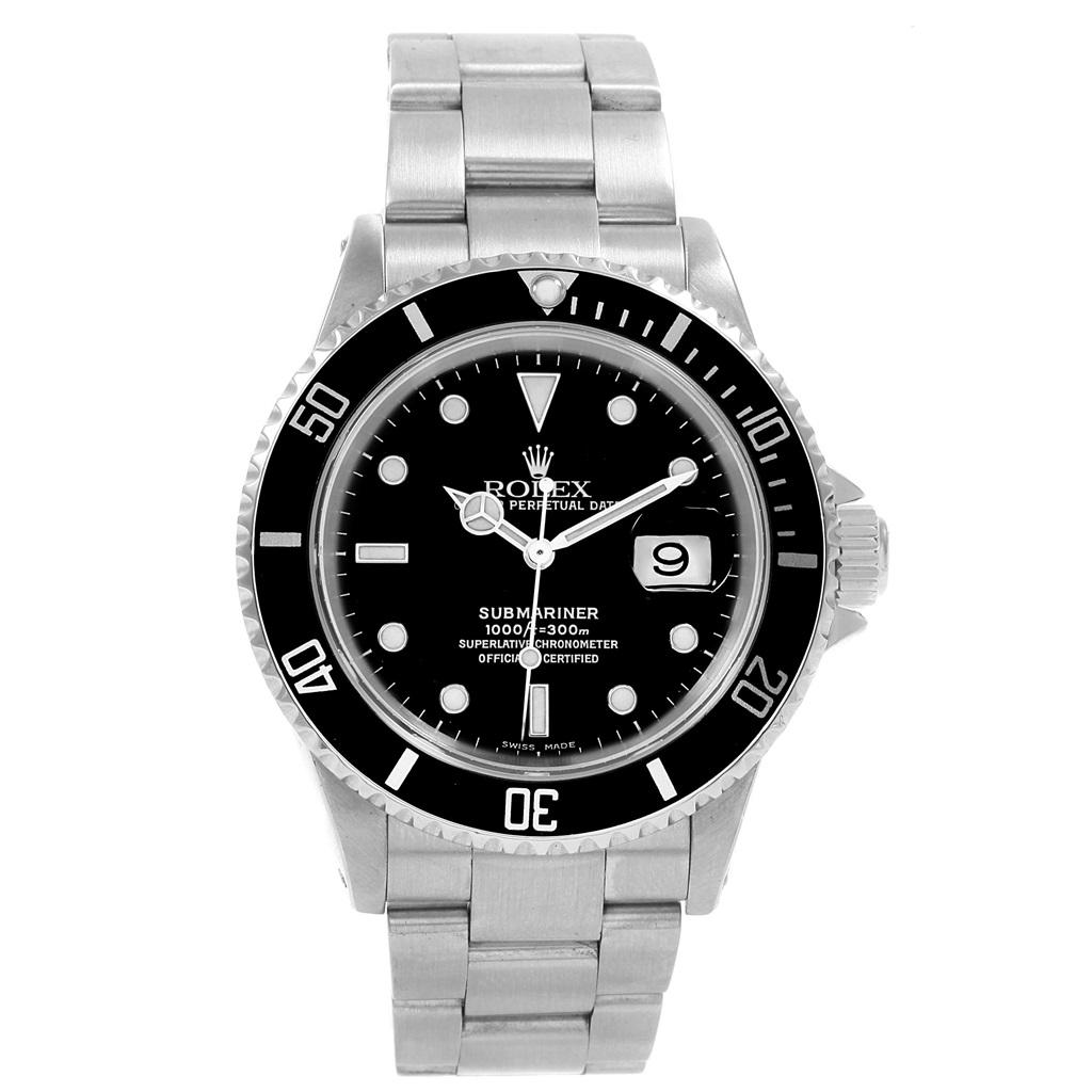 Rolex Submariner Stainless Steel Men’s Watch 16610 Box In Good Condition For Sale In Atlanta, GA
