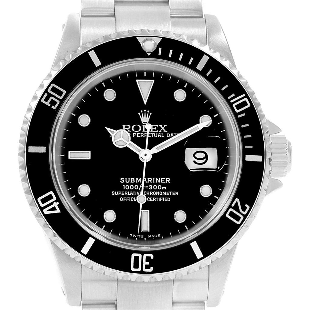 Rolex Submariner Stainless Steel Men’s Watch 16610 Box For Sale