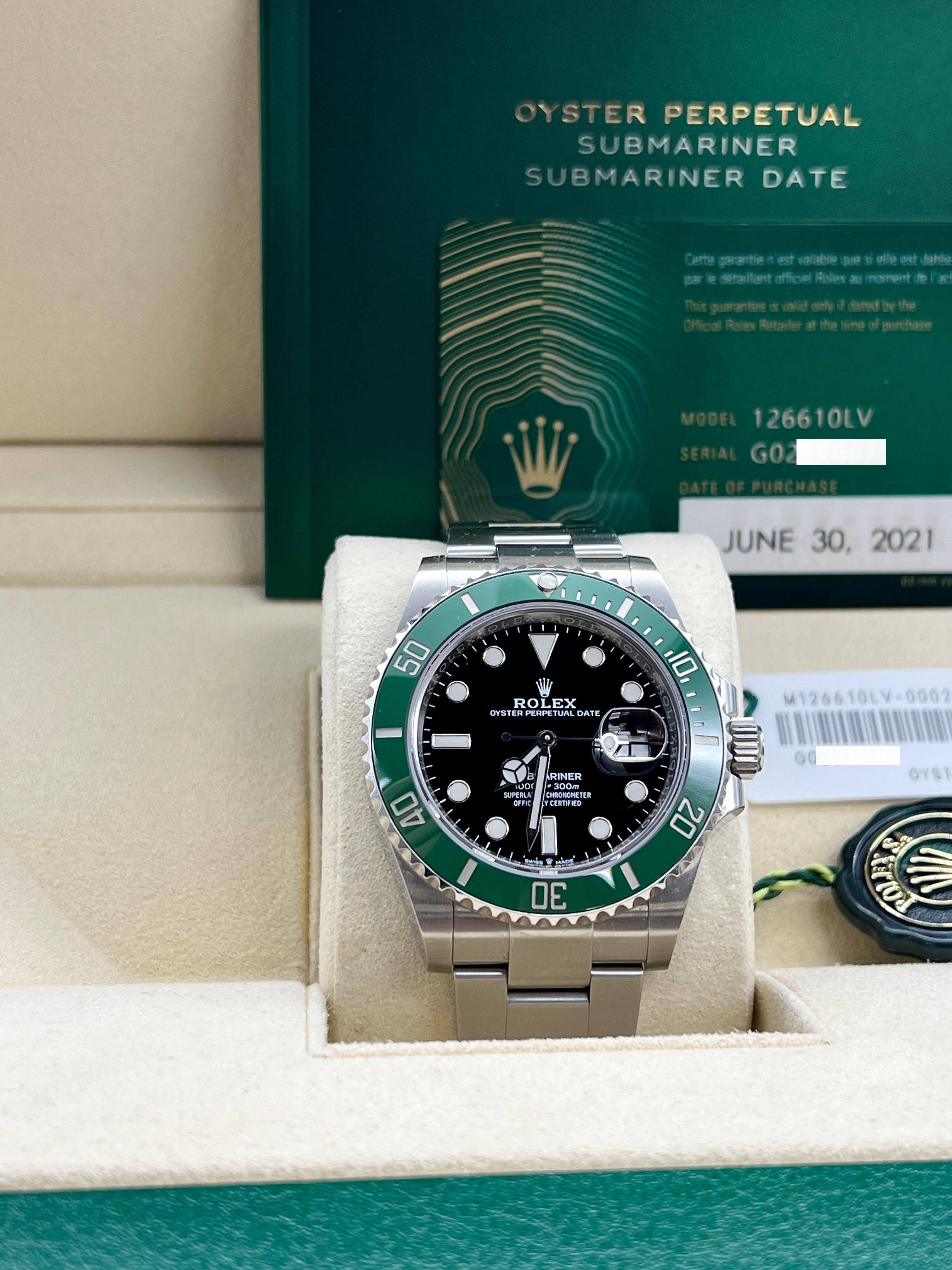 Rolex Submariner Starbucks 126610LV 41mm Verde y Negro Cerámica Acero Caja Papel en Excelente Estado en San Diego, CA