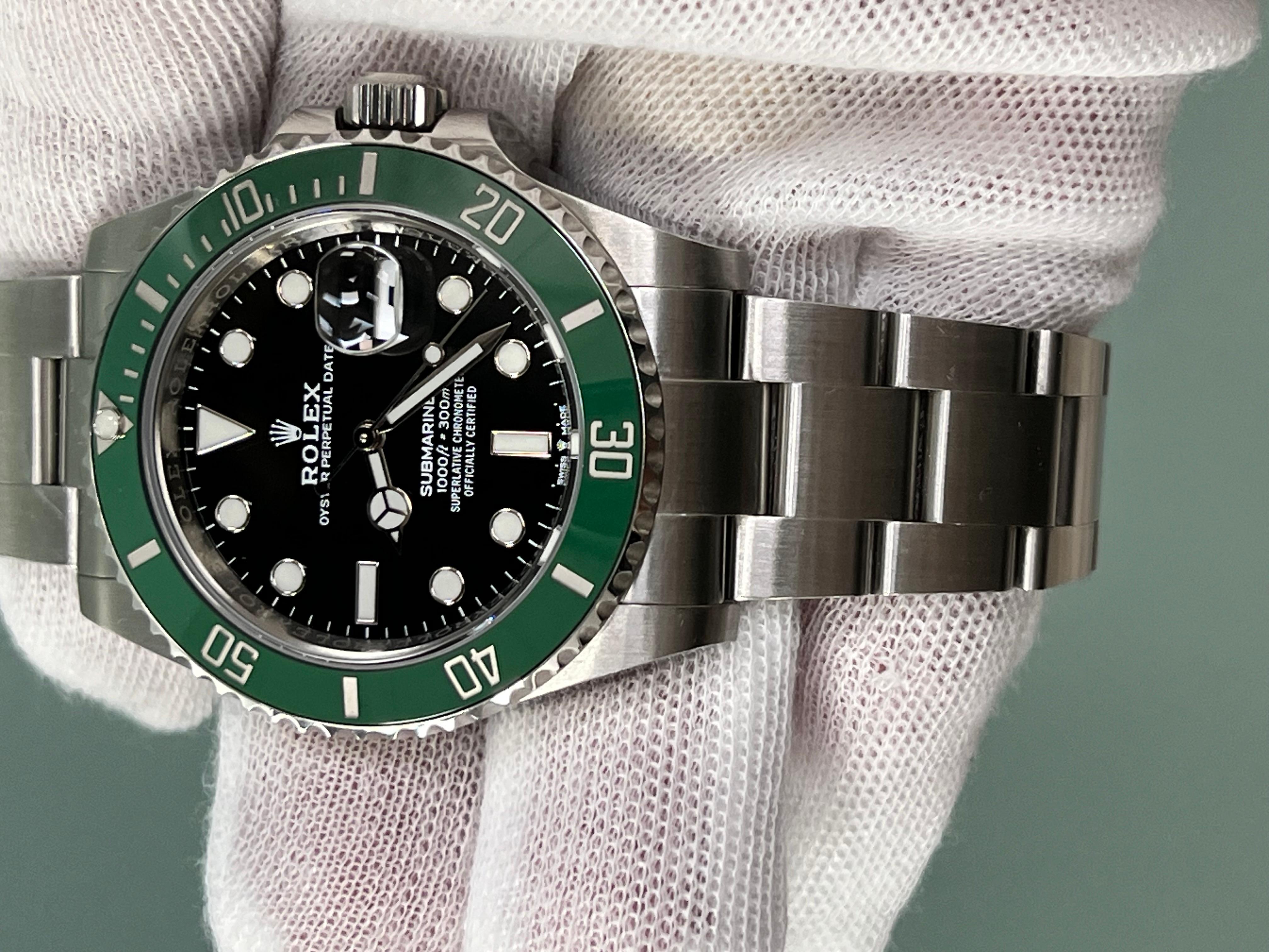 Rolex Submariner Starbucks 126610LV 41mm Verde y Negro Cerámica Acero Caja Papel 4