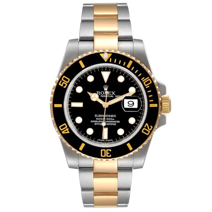 Rolex Submariner Stahl Gelbgold Schwarzes Zifferblatt Herrenuhr 116613. Offiziell zertifiziertes Chronometerwerk mit automatischem Aufzug. Gehäuse aus Edelstahl und 18 Karat Gelbgold mit einem Durchmesser von 40 mm. Rolex Logo auf einer Krone.