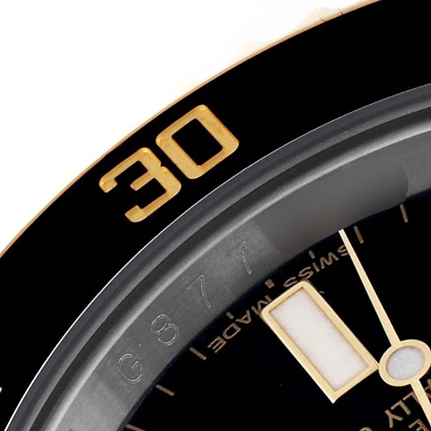 Rolex Submariner Stahl Gelbgold Schwarzes Diamant-Zifferblatt Herrenuhr 116613. Offiziell zertifiziertes Chronometerwerk mit automatischem Aufzug. Gehäuse aus Edelstahl und 18 Karat Gelbgold mit einem Durchmesser von 40,0 mm. Rolex Logo auf einer