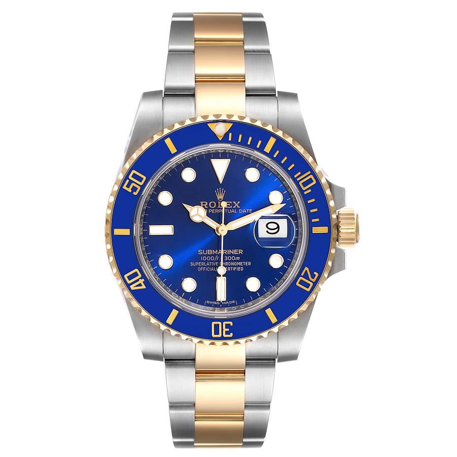 Rolex Submariner Stahl Gelbgold Blau Zifferblatt Herrenuhr 116613 Ungetragen. Offiziell zertifiziertes Chronometerwerk mit automatischem Aufzug. Gehäuse aus Edelstahl und 18 Karat Gelbgold mit einem Durchmesser von 40::0 mm. Rolex-Logo auf einer