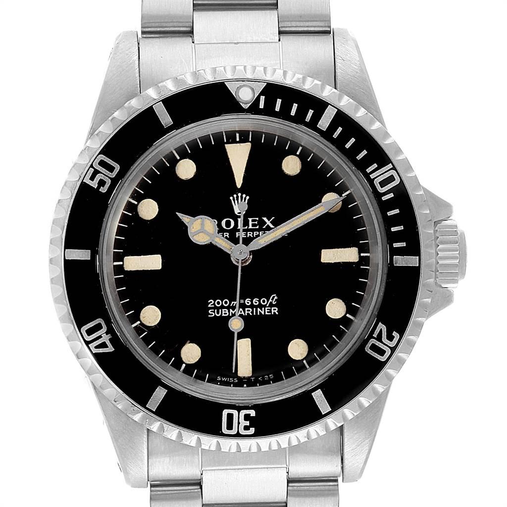 Rolex Submariner Vintage Stainless Steel Automatic Mens Watch 5513. Automatic self-winding movement. Stainless steel case 40.0 mm in diameter. Stainless steel with black insert bi-directional diver's count-up timing rotating bezel. Acrylic crystal.