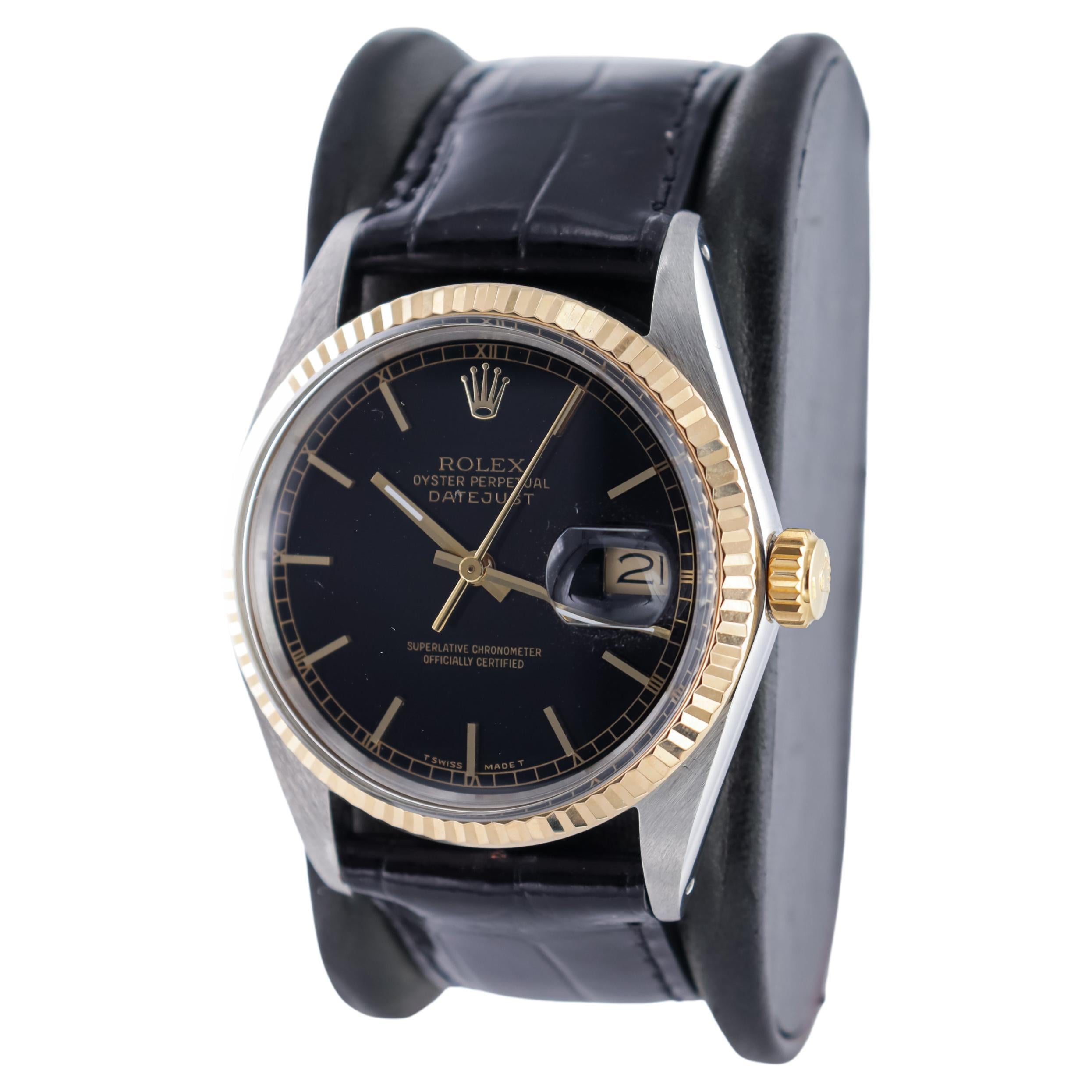 Moderne Rolex Montre Oyster Perpetual Datejust bicolore avec cadran noir d'origine, 1987 en vente