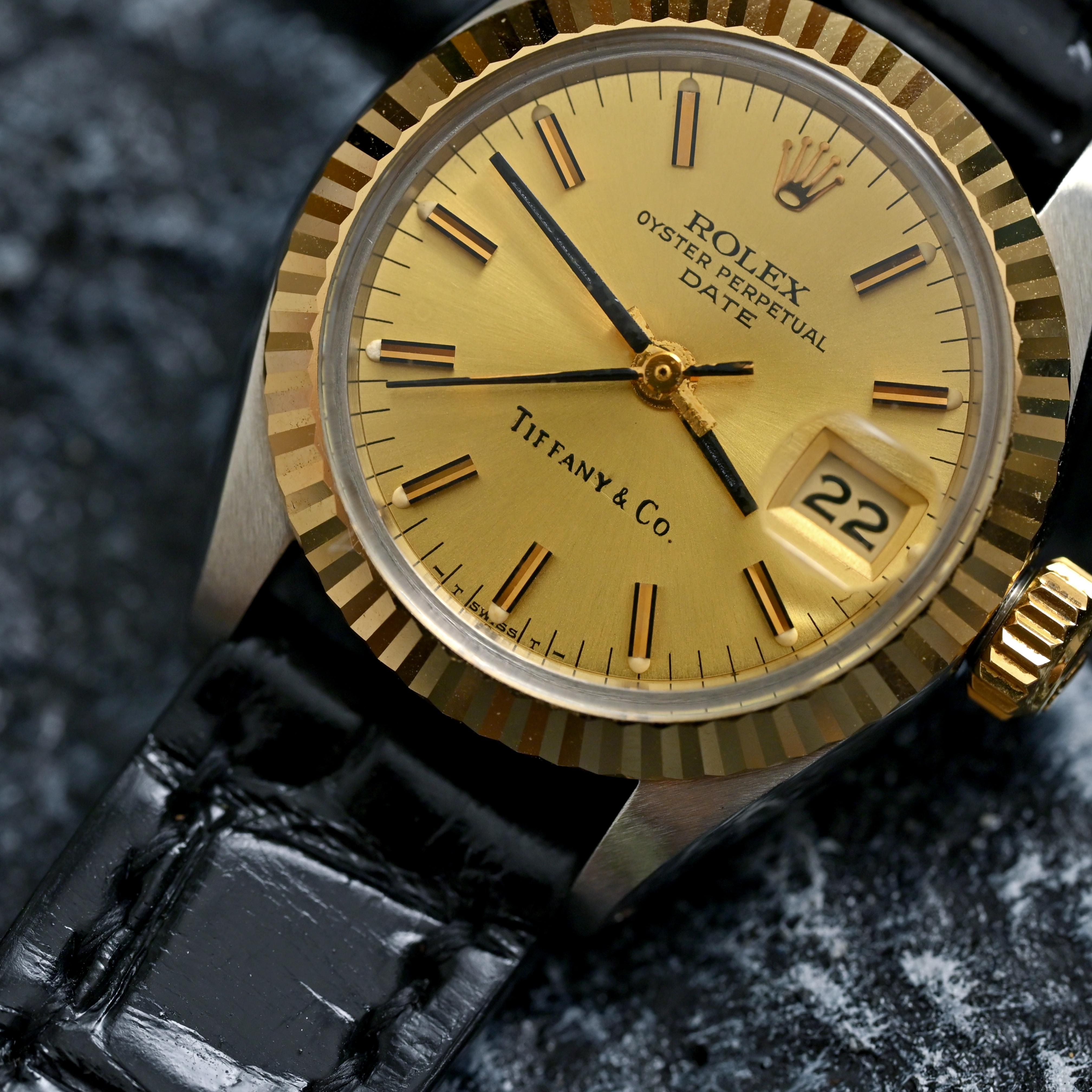 Rolex Two-Tones Lady Datejust Gold Dial Tiffany&Co. w/ Leather Strap Ref. 6917 For Sale 3