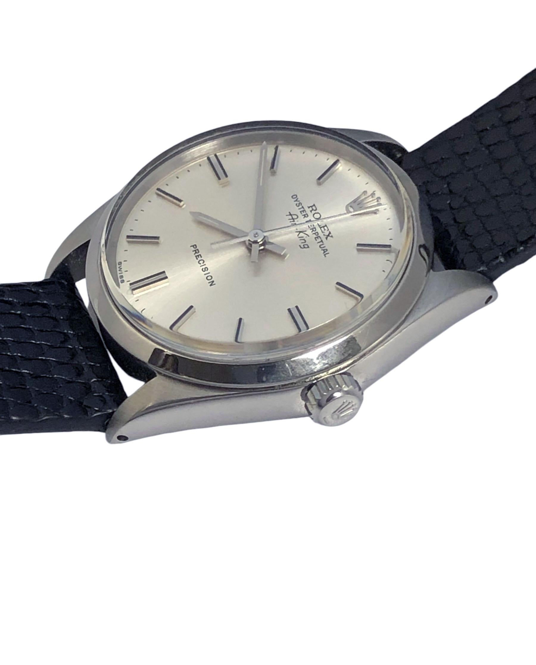 Circa 1966 Rolex Air-King Referencia 5500. 34 M.M. Caja Oyster de 3 piezas de acero inoxidable. Calibre 1520 Automático, movimiento de cuerda automática, excelente estado de conservación Esfera plateada satinada 