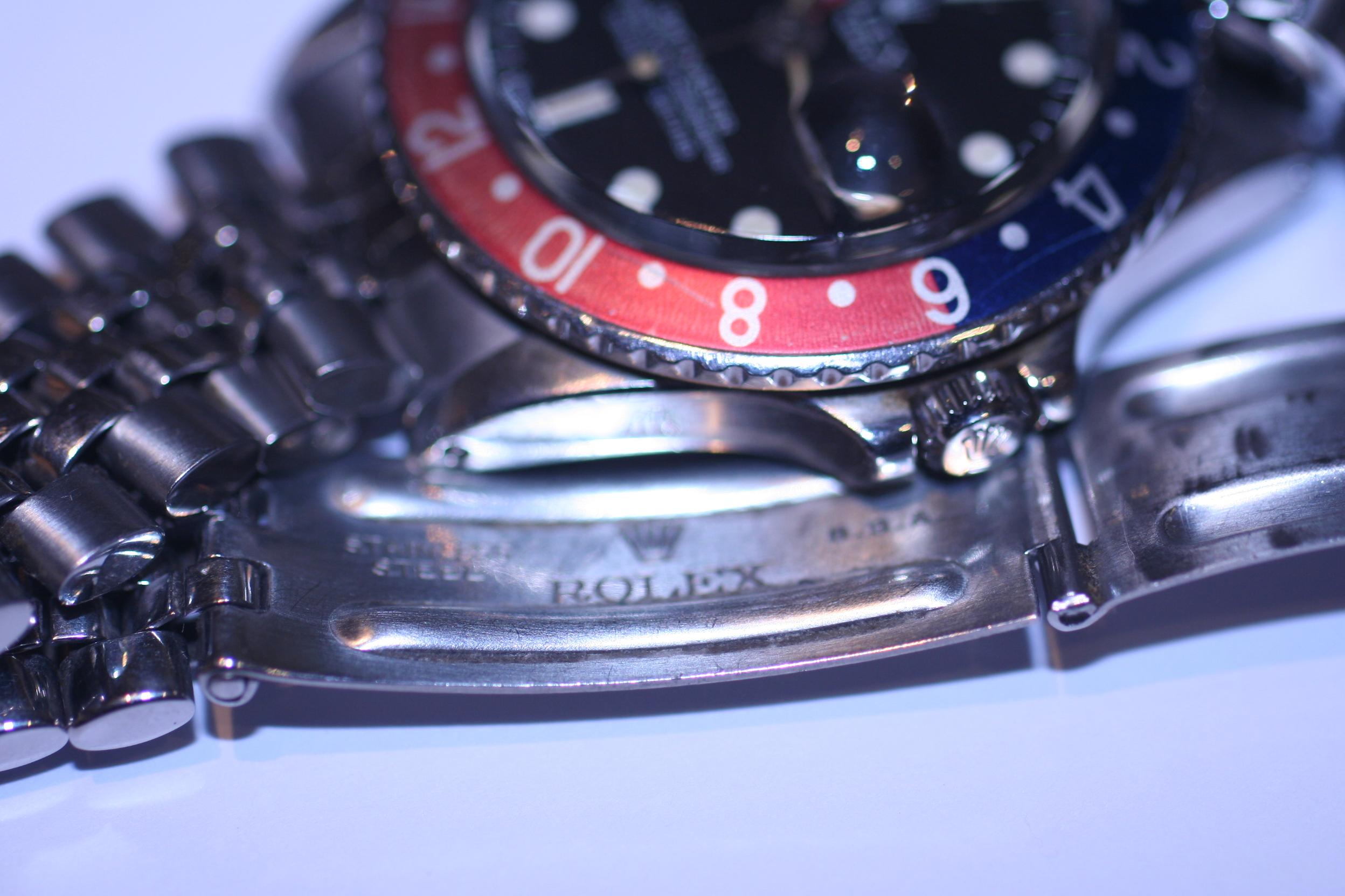 Rolex Vintage 1970 GMT Master 1675 Pepsi Bezel In Good Condition In New York, NY