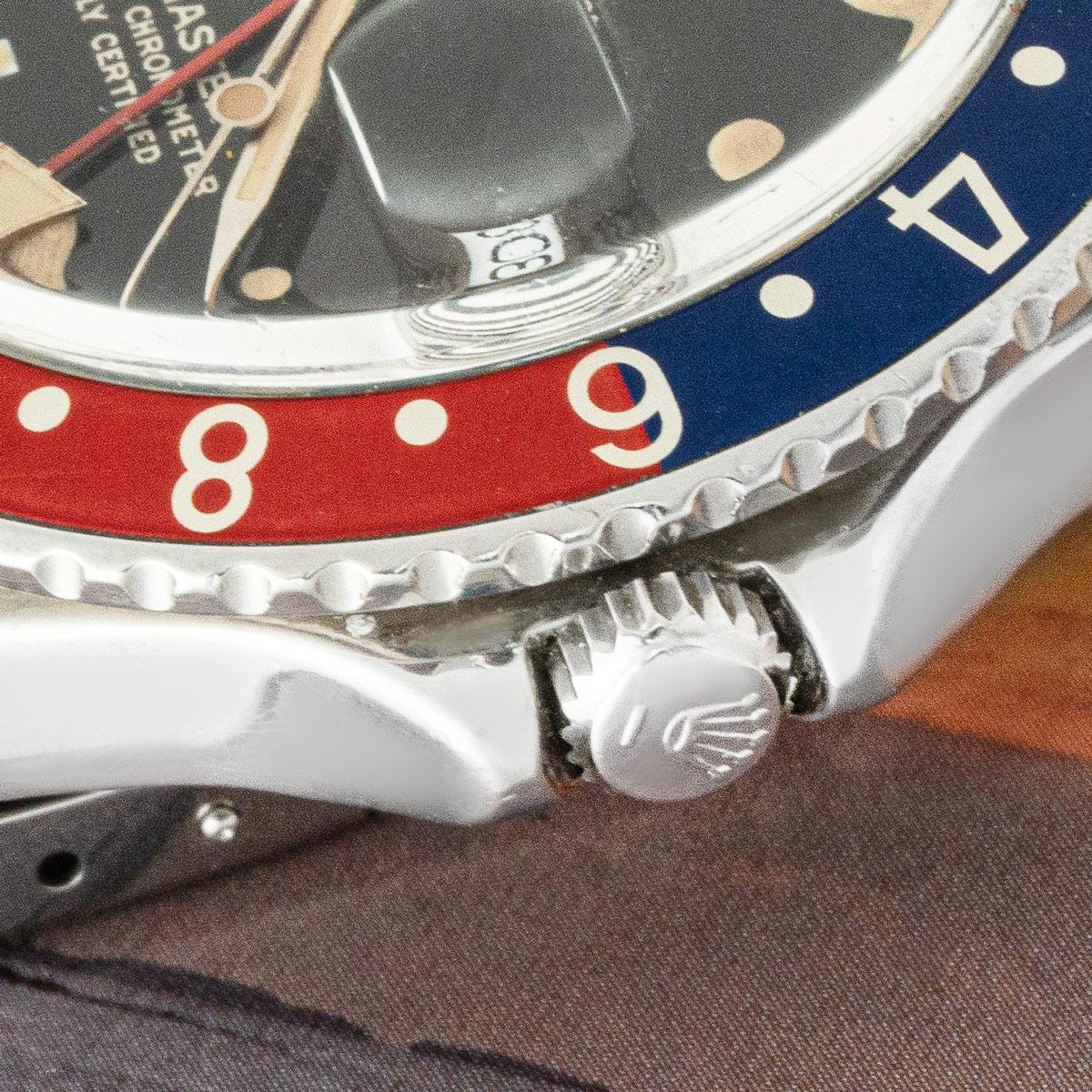 Rolex Vintage GMT-Master Pepsi Tropical Dial 1675 In Good Condition For Sale In London, GB