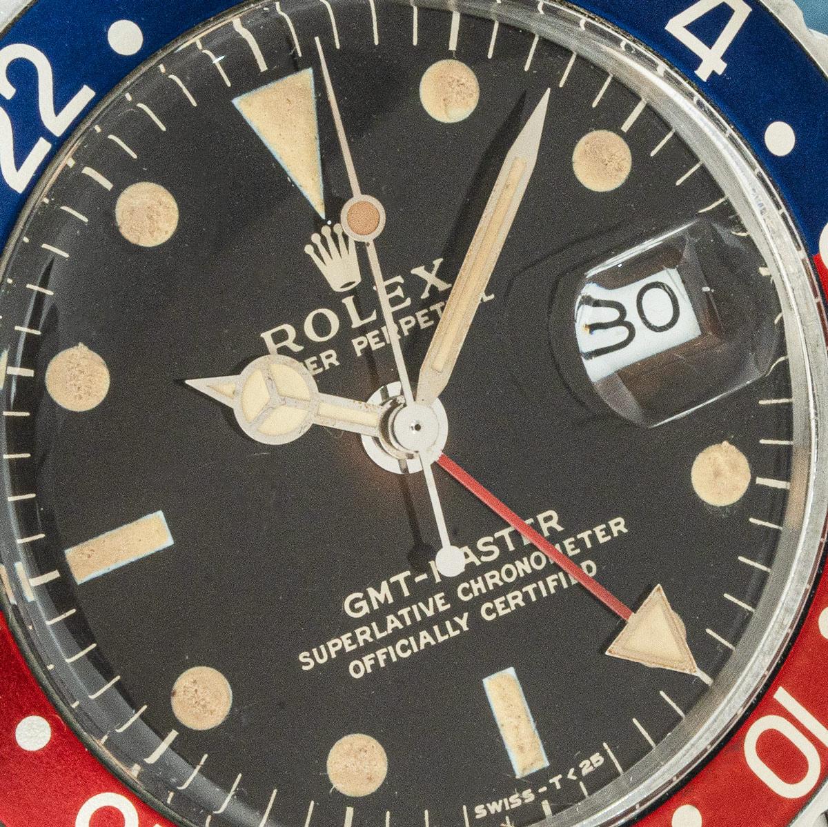 Men's Rolex Vintage GMT-Master Pepsi Tropical Dial 1675 For Sale