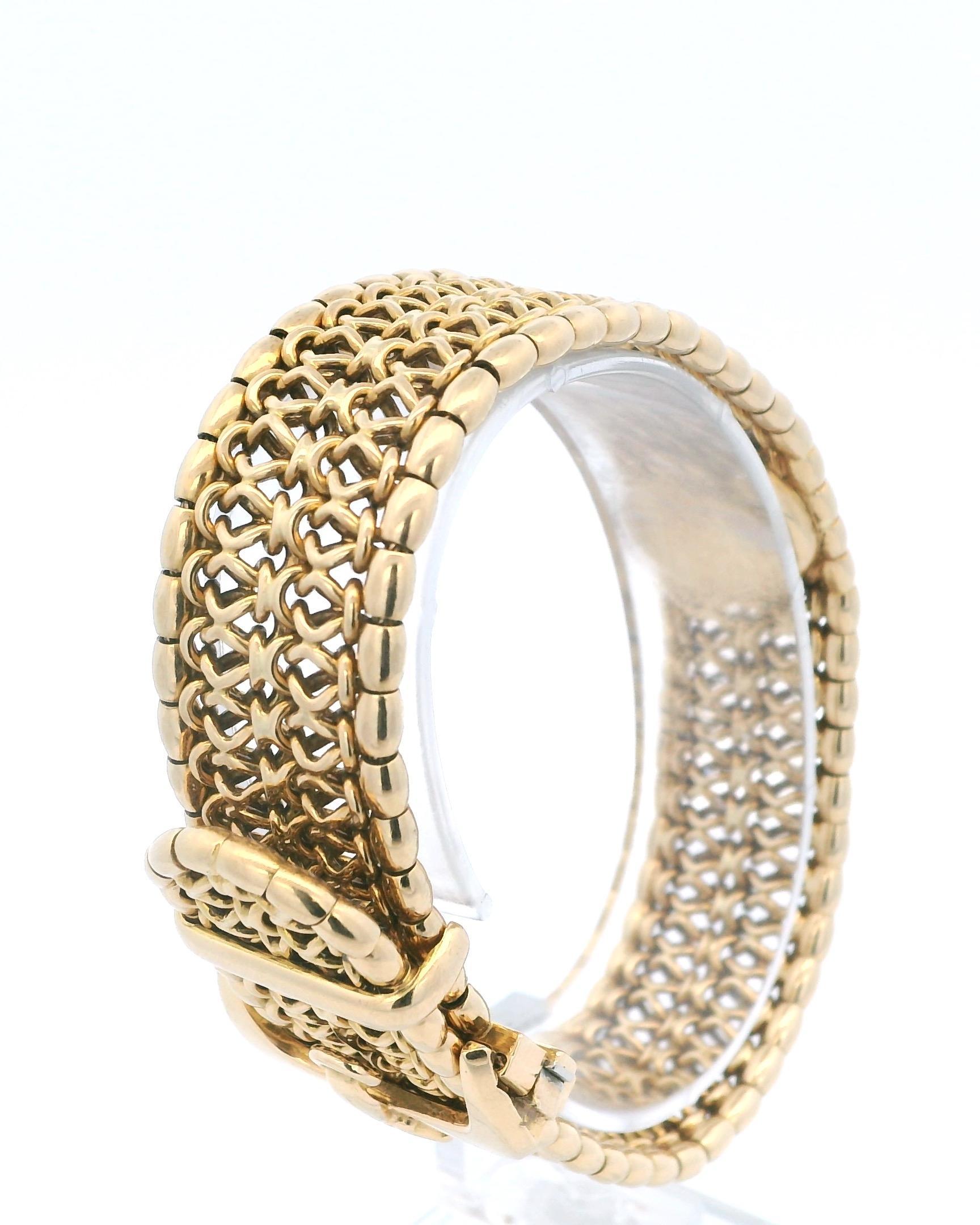 Women's or Men's Rolex Vintage Ladies 18k Yellow Gold w Chased Bezel For Sale